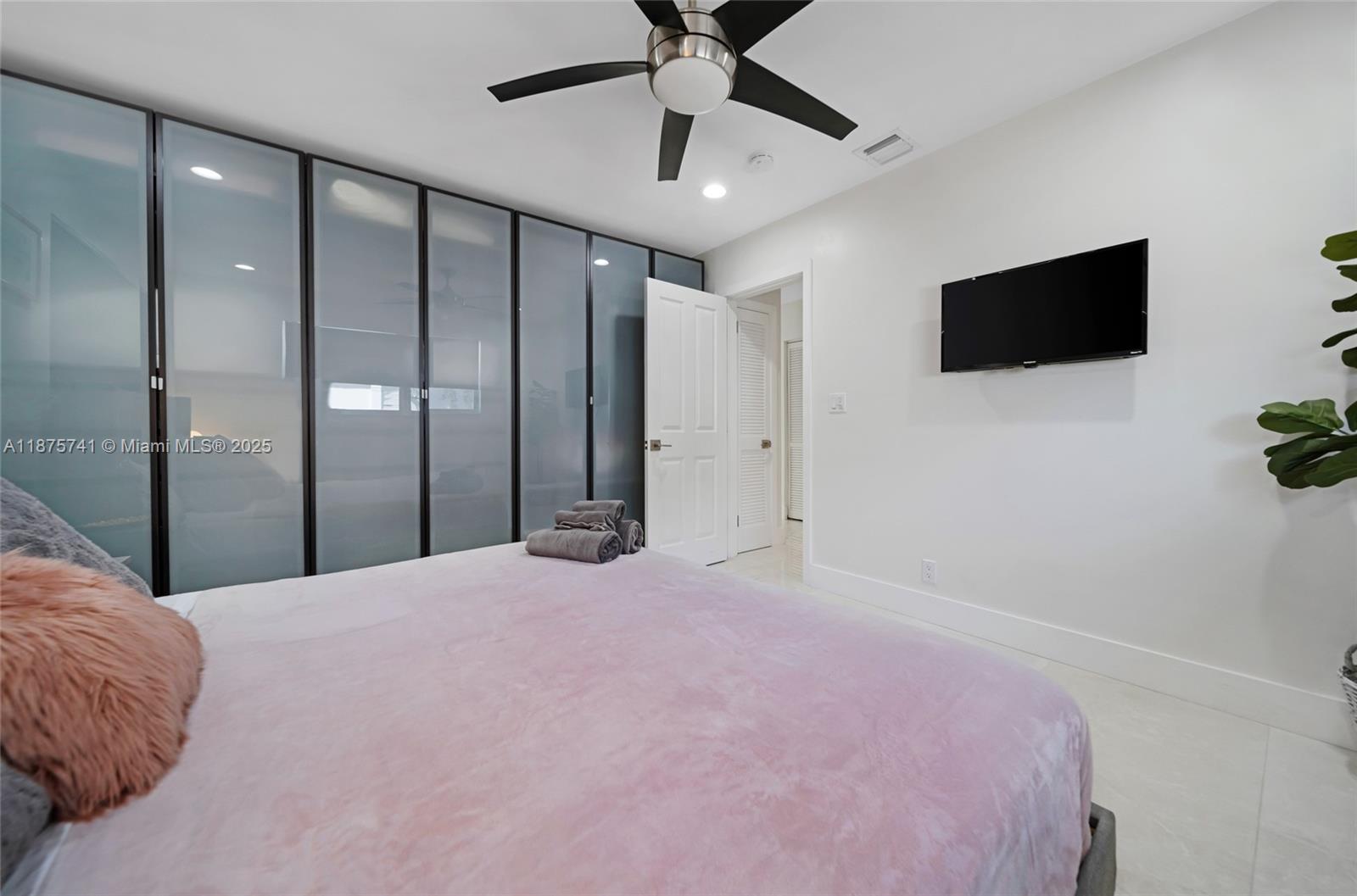 31 SE 12th St, Pompano Beach FL 33060