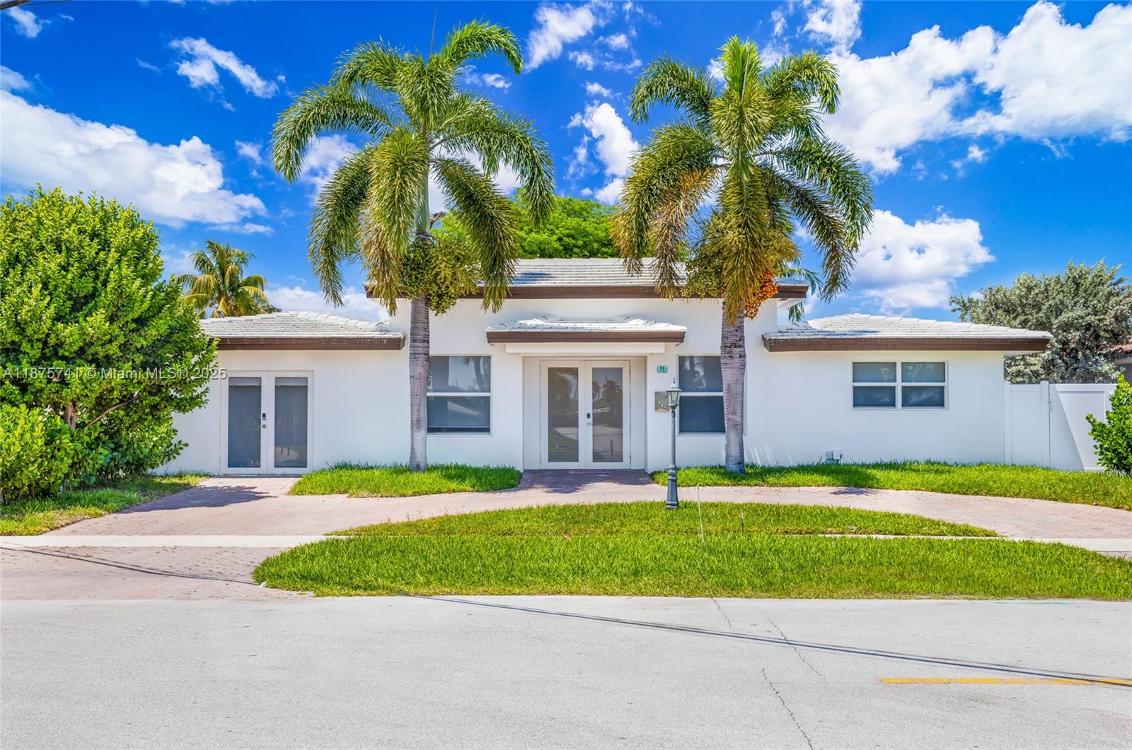 31 SE 12th St, Pompano Beach FL 33060