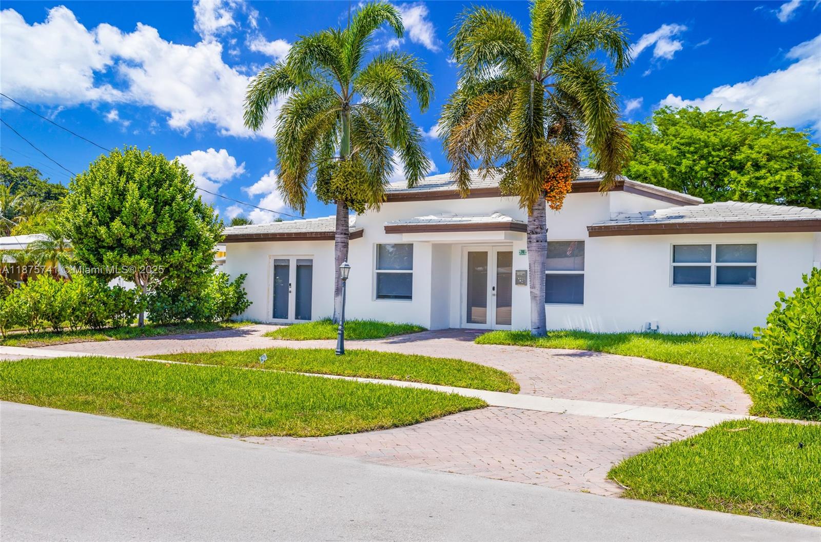 31 SE 12th St, Pompano Beach FL 33060