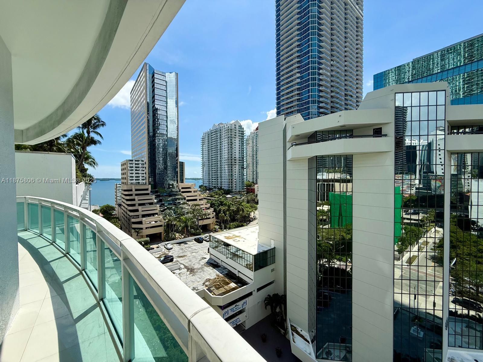 951 Brickell Ave #1010, Miami FL 33131