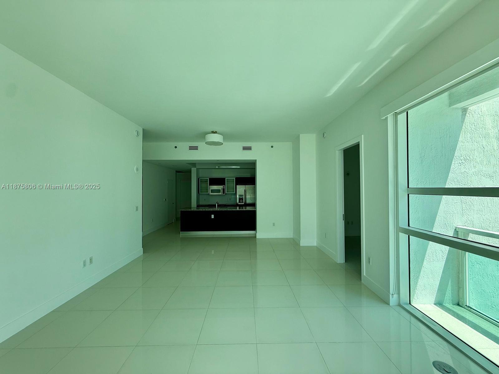 951 Brickell Ave #1010, Miami FL 33131