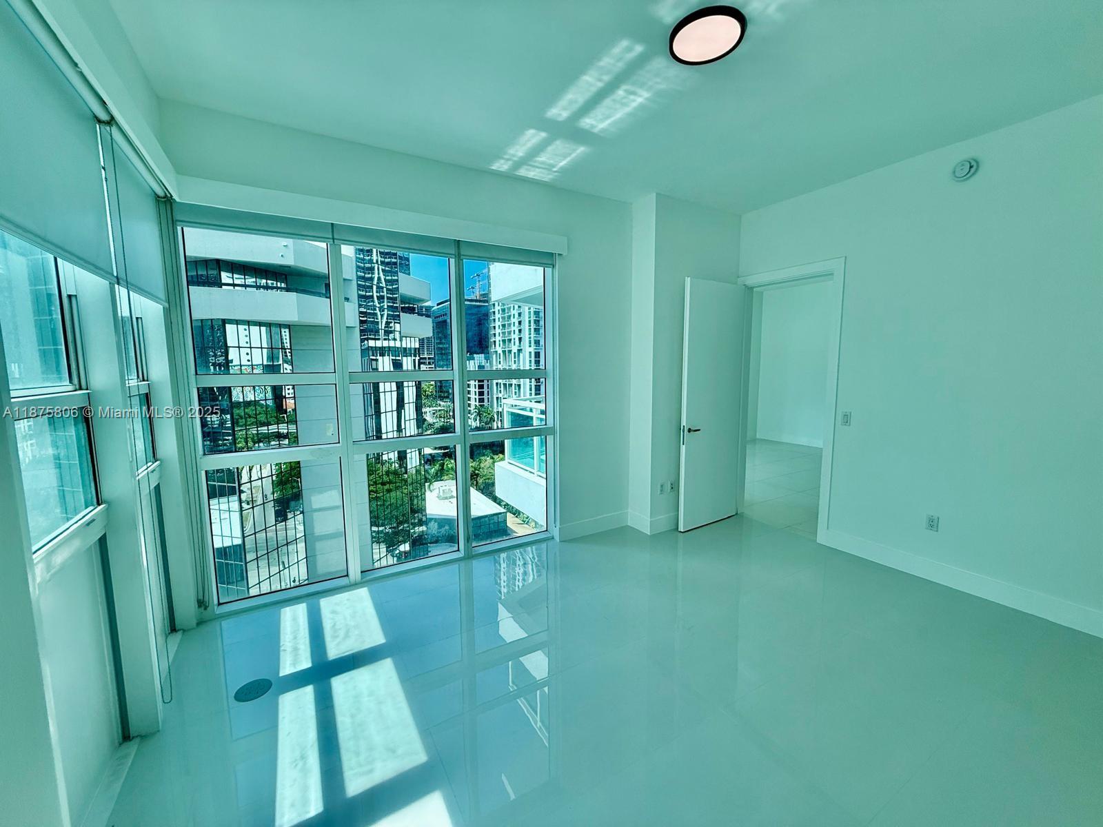 951 Brickell Ave #1010, Miami FL 33131