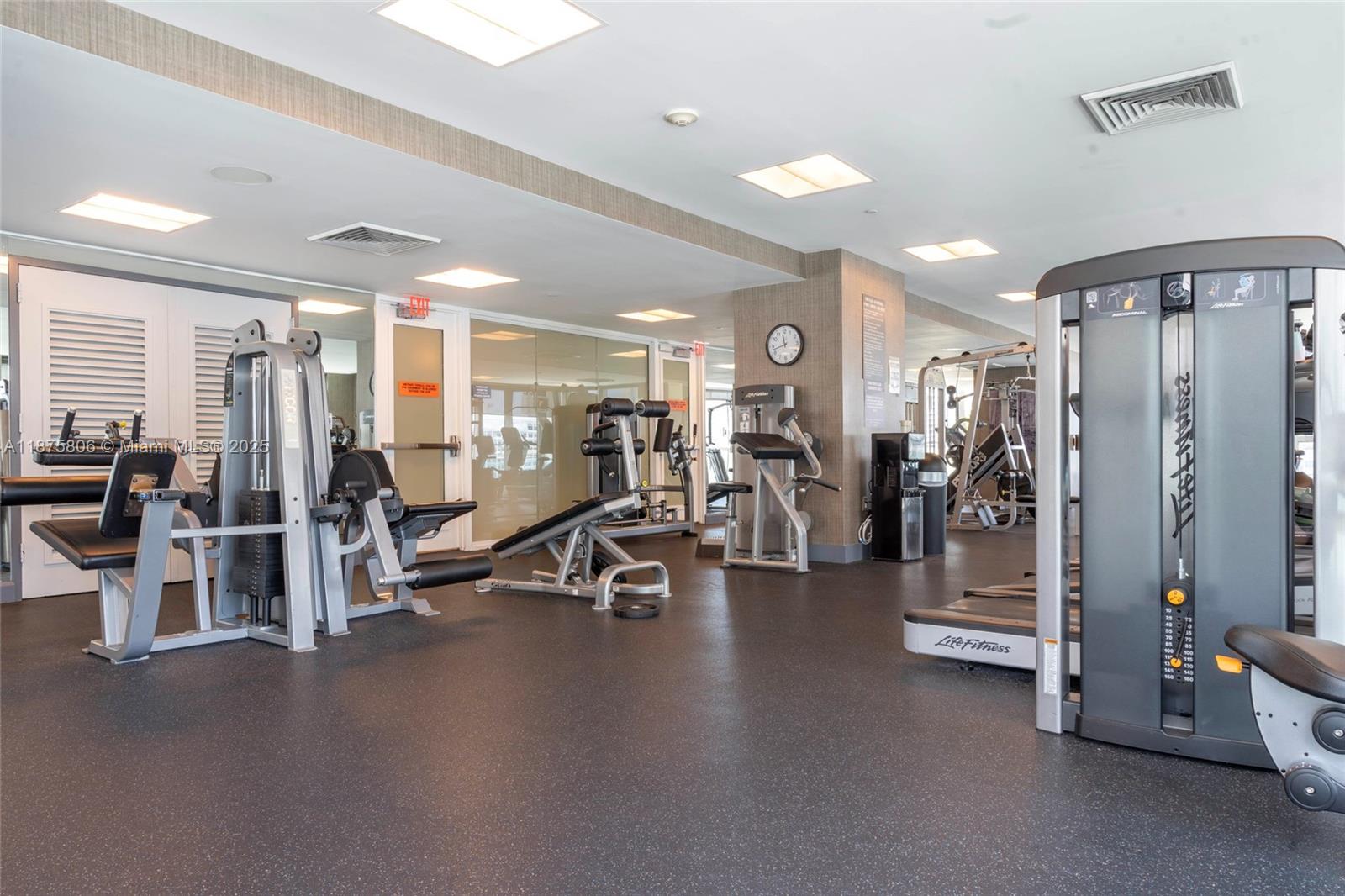 951 Brickell Ave #1010, Miami FL 33131