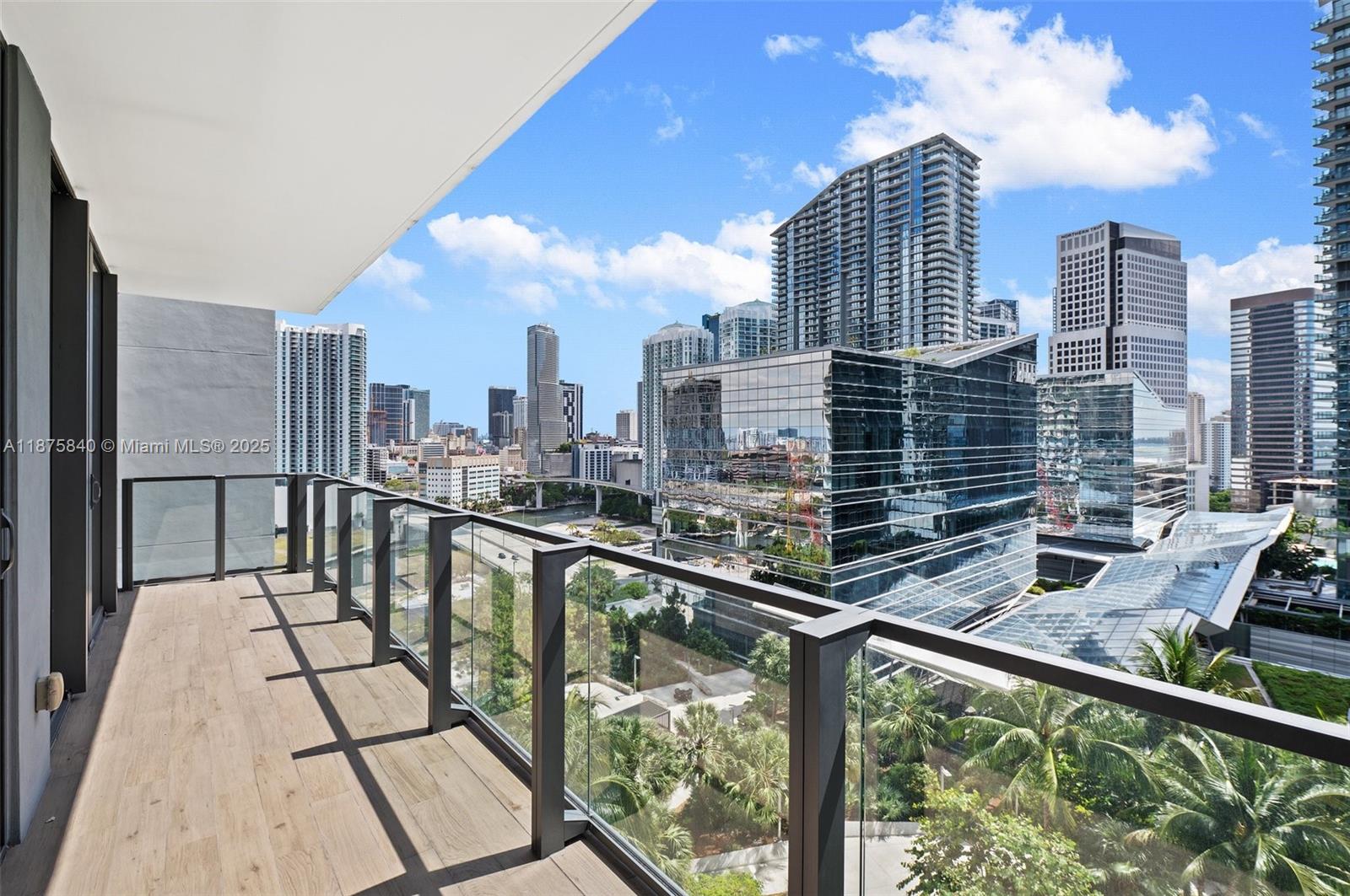 88 SW 7th St #1403, Miami FL 33130