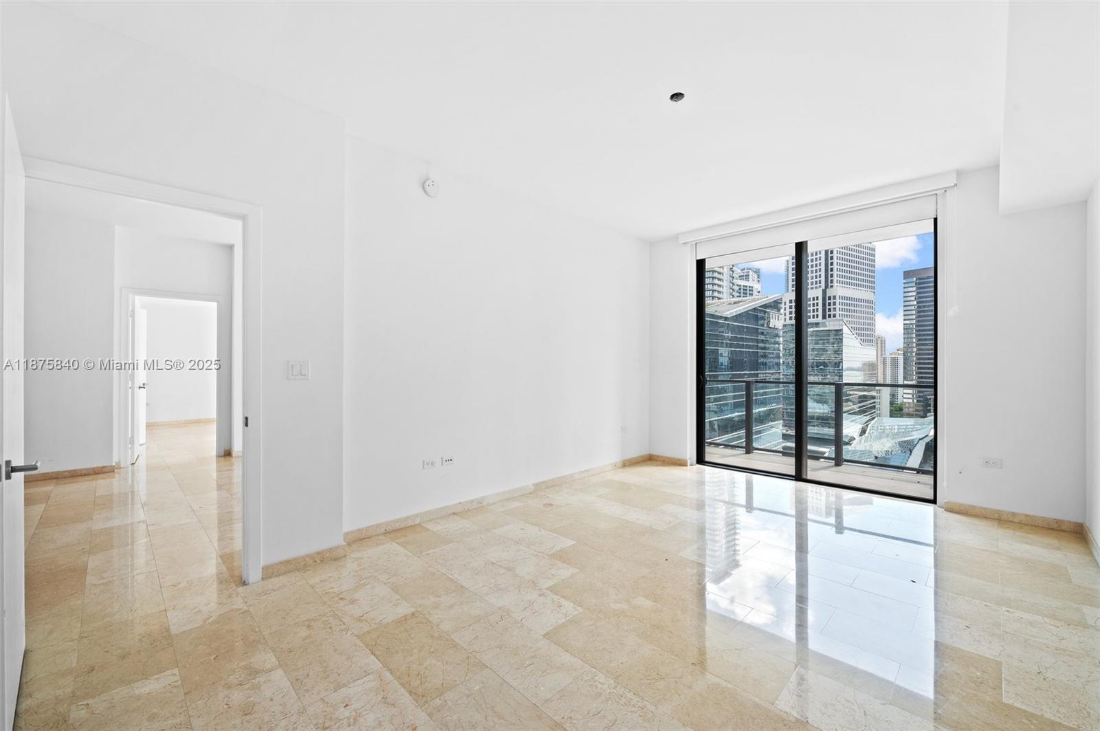 88 SW 7th St #1403, Miami FL 33130