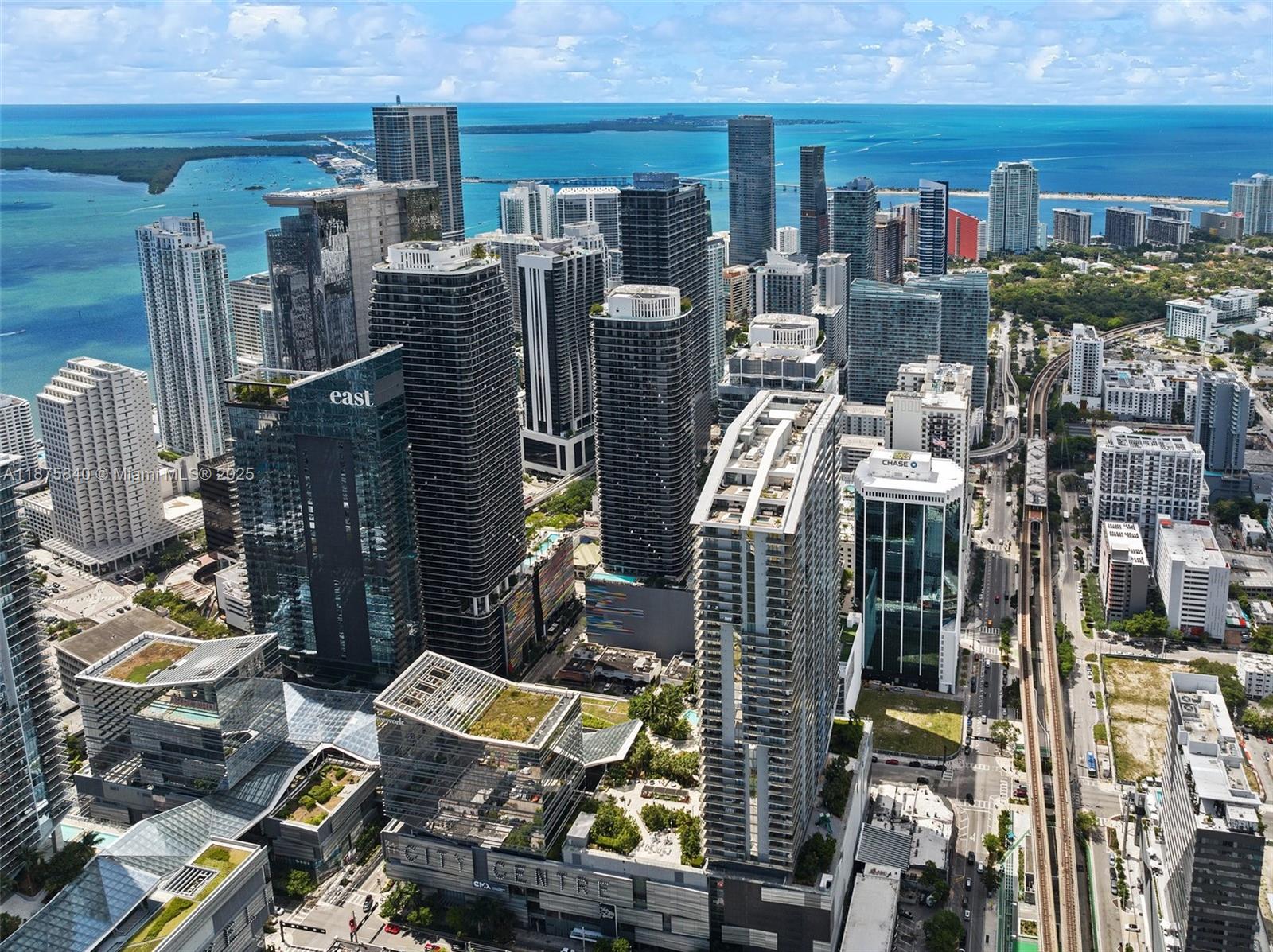 88 SW 7th St #1403, Miami FL 33130