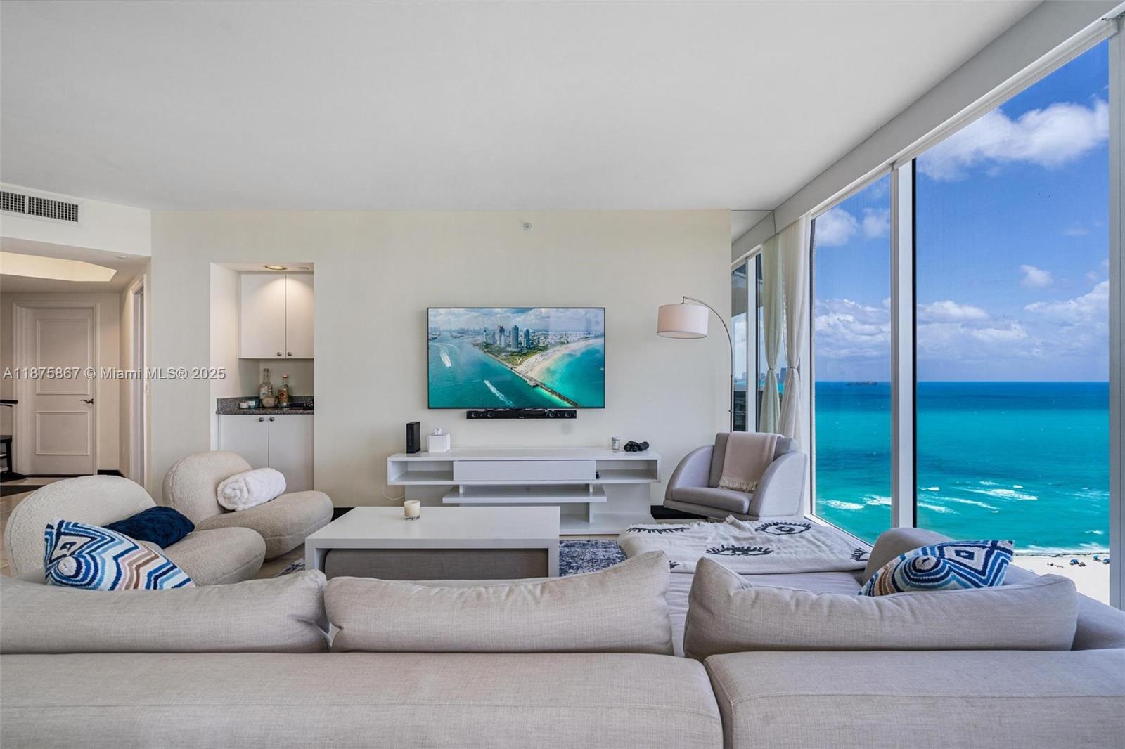 4779 Collins Ave #2305, Miami Beach FL 33140
