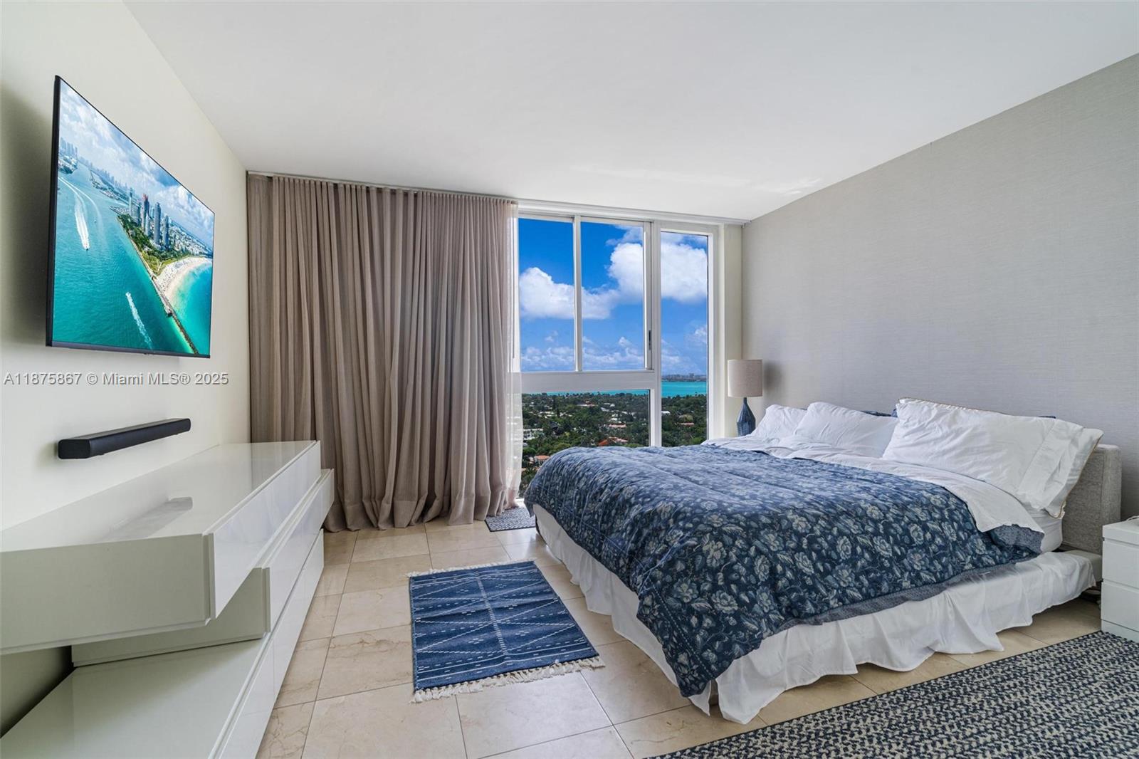 4779 Collins Ave #2305, Miami Beach FL 33140