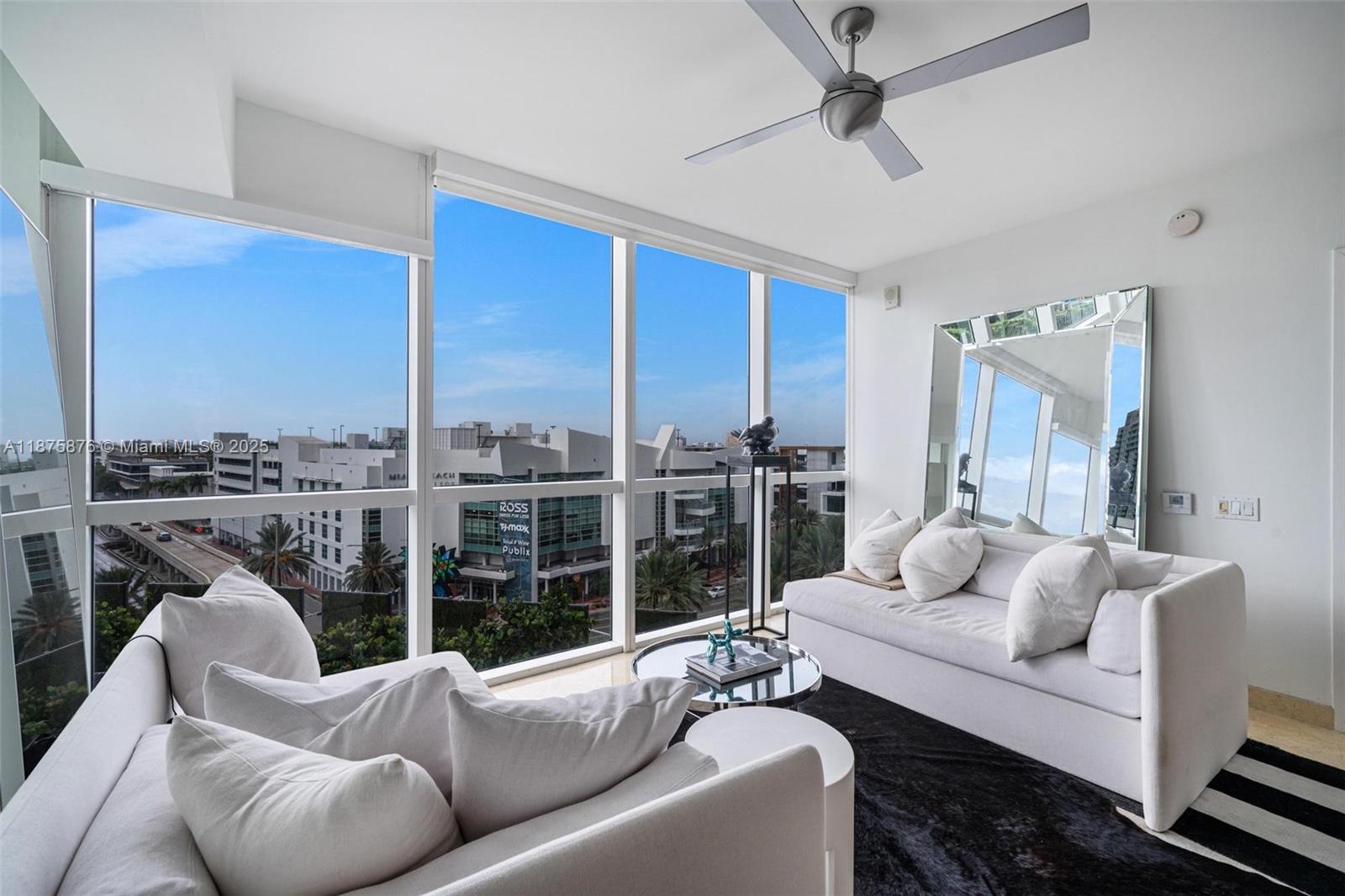 450 Alton Rd #808, Miami Beach FL 33139