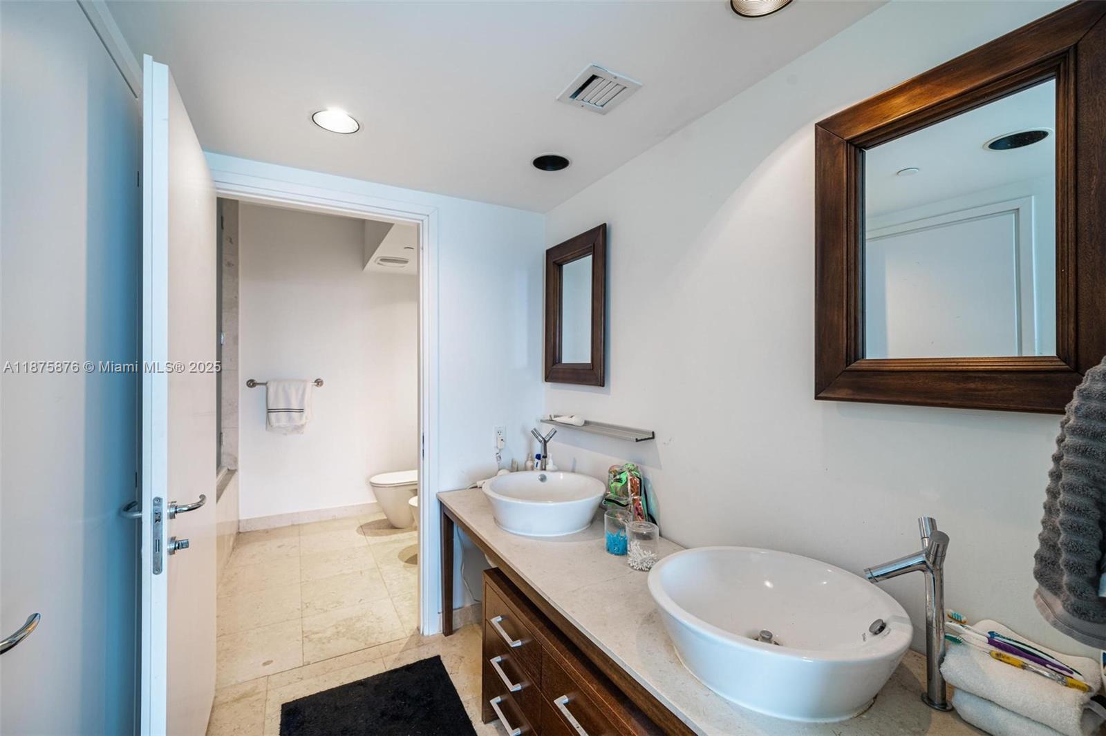 450 Alton Rd #808, Miami Beach FL 33139