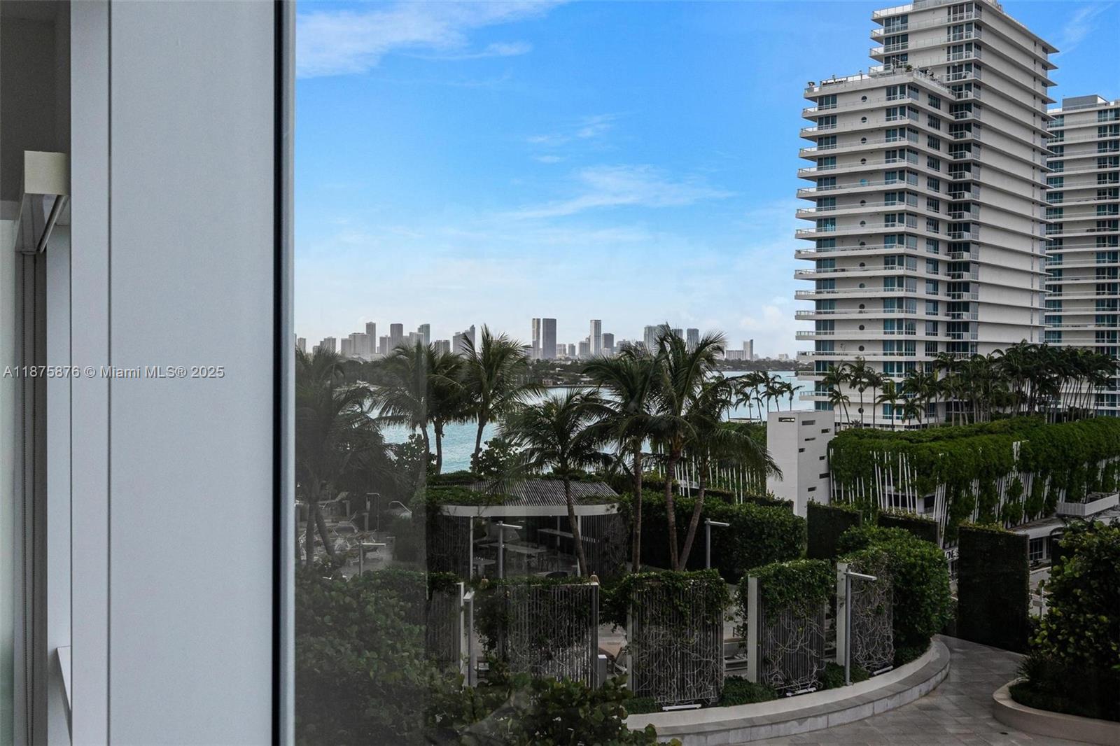 450 Alton Rd #808, Miami Beach FL 33139