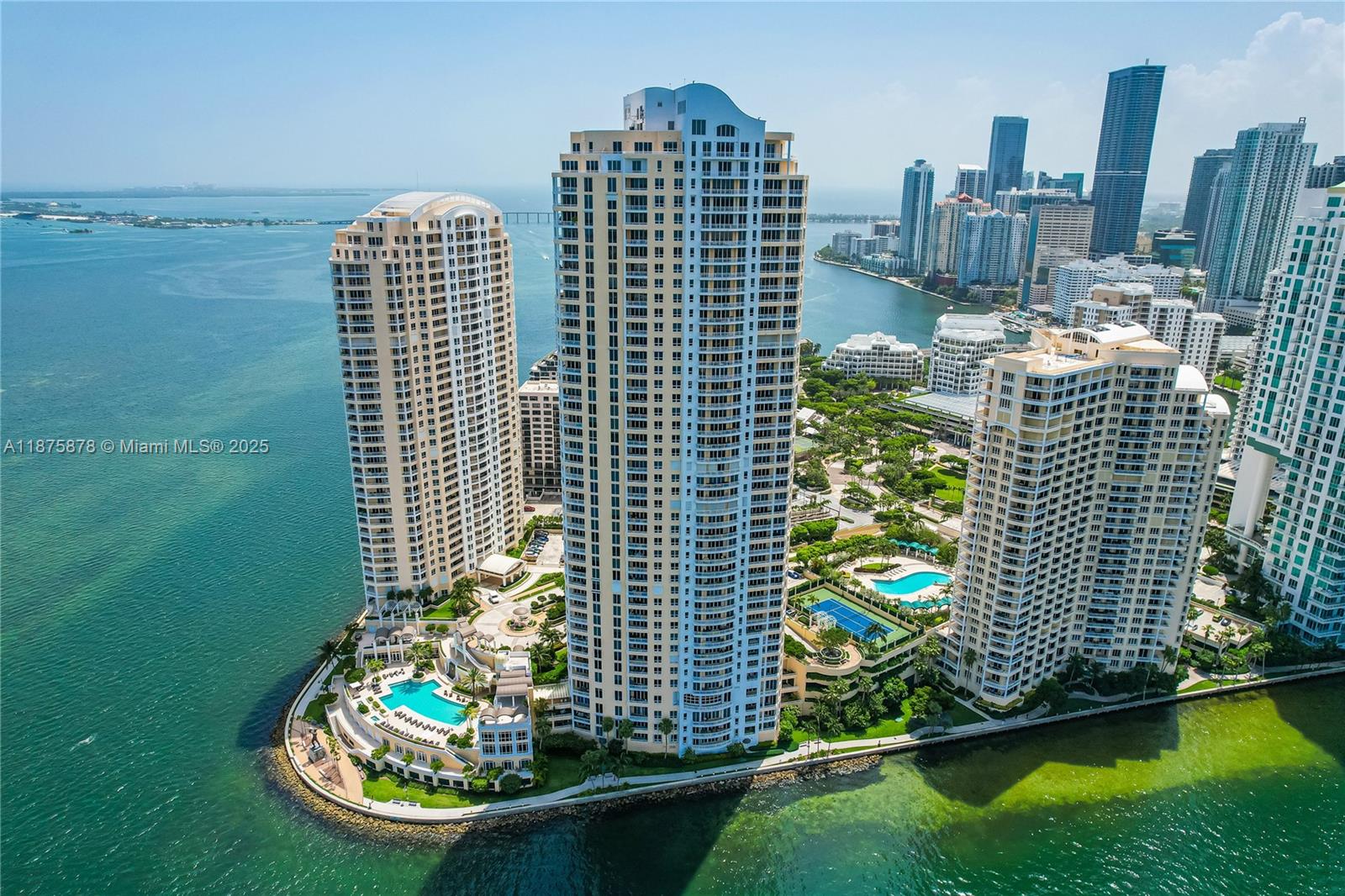 848 Brickell Key Dr #3803, Miami FL 33131