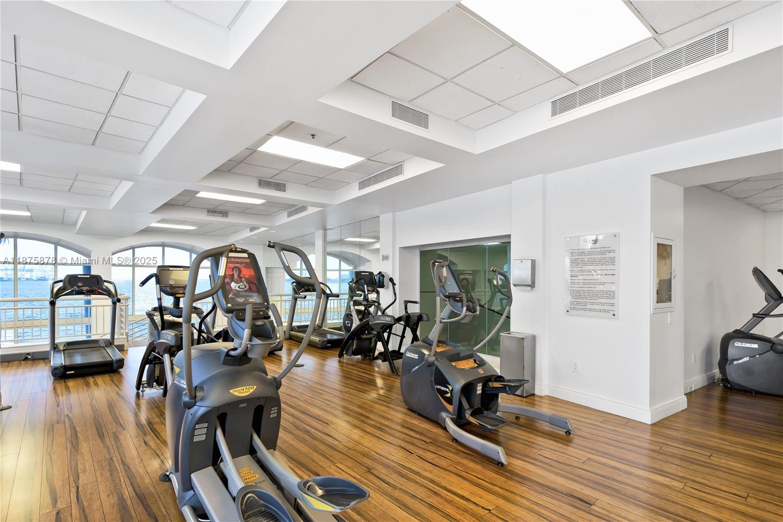 848 Brickell Key Dr #3803, Miami FL 33131