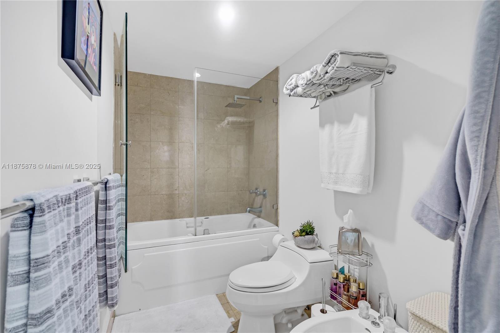 848 Brickell Key Dr #3803, Miami FL 33131