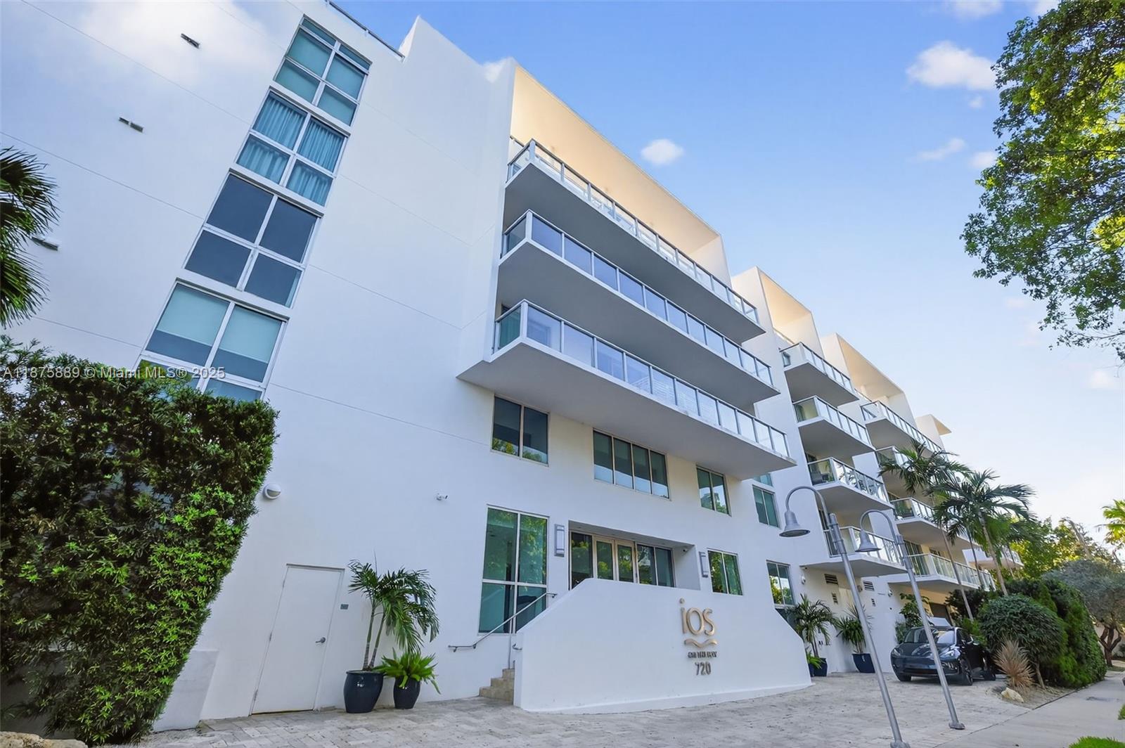 720 NE 62nd St #306, Miami FL 33138