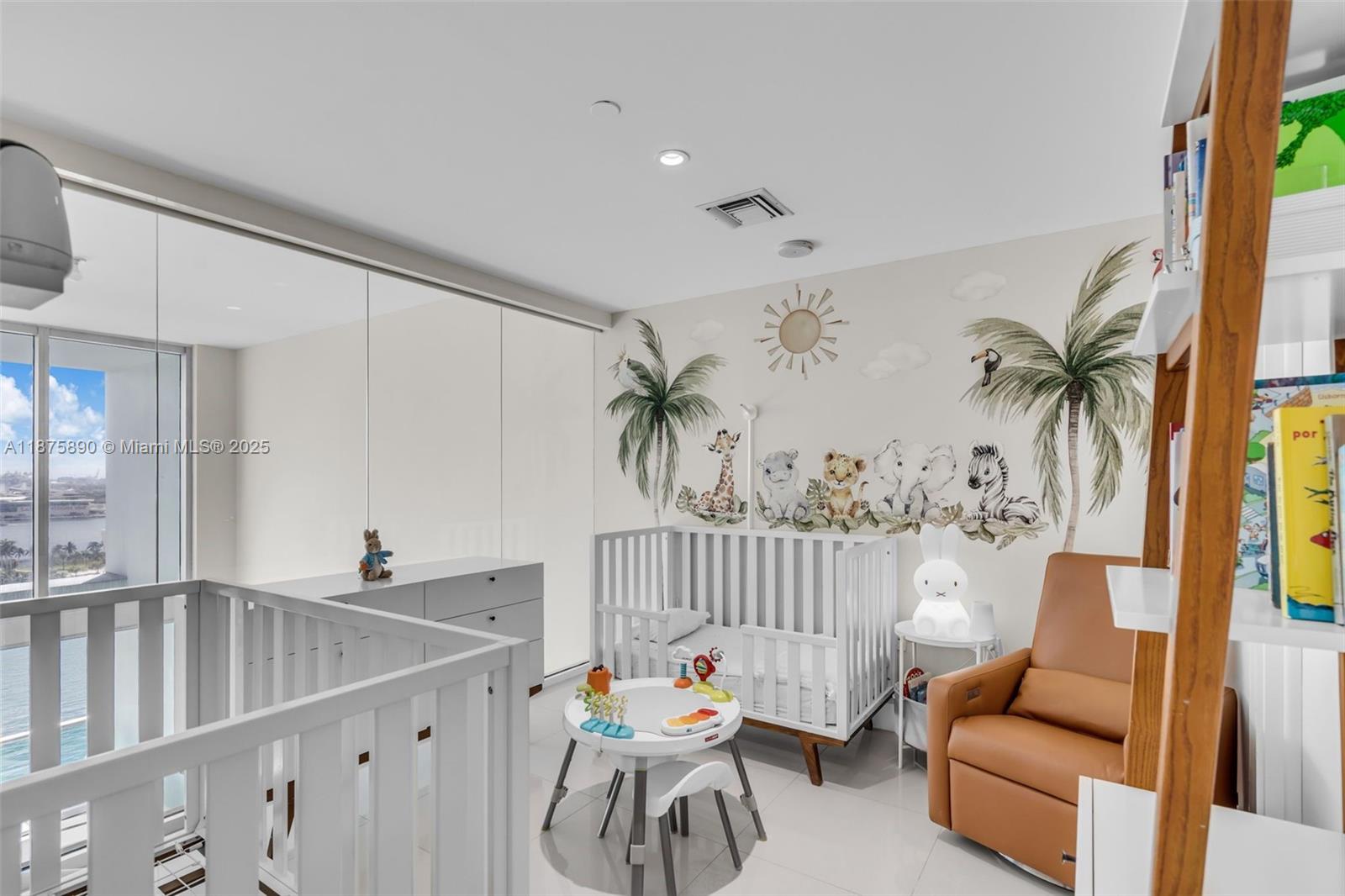 900 Biscayne Blvd #1707, Miami FL 33132