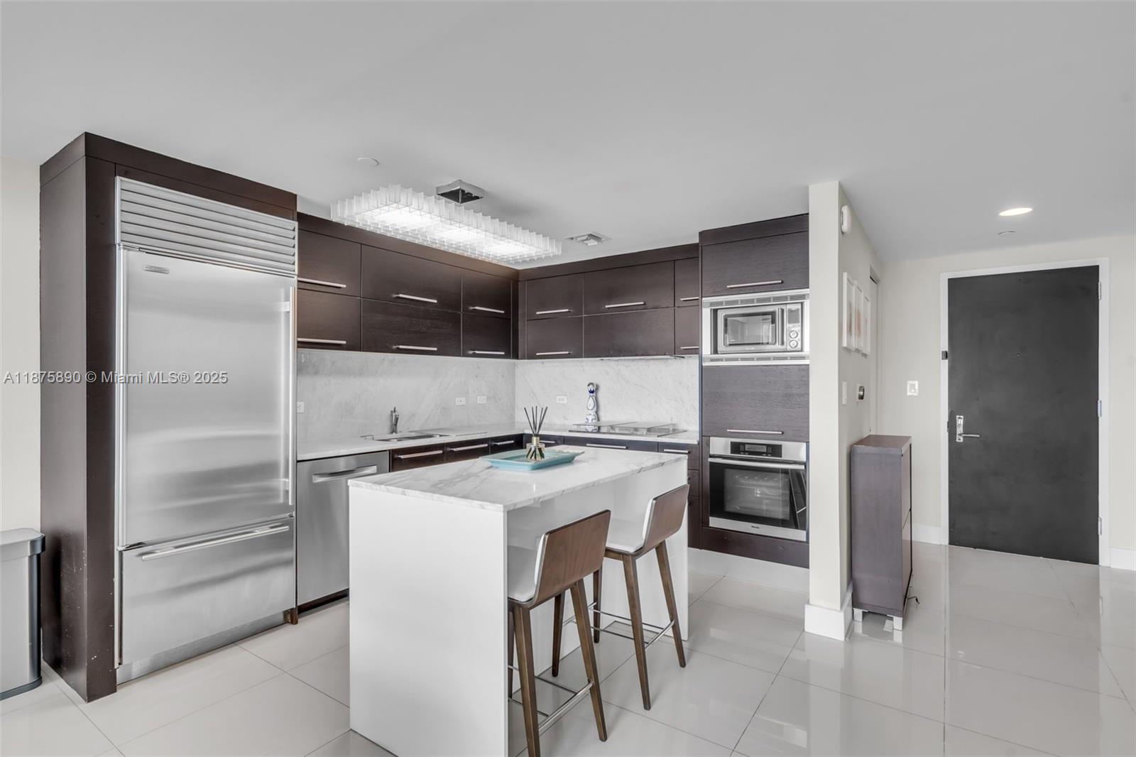 900 Biscayne Blvd #1707, Miami FL 33132