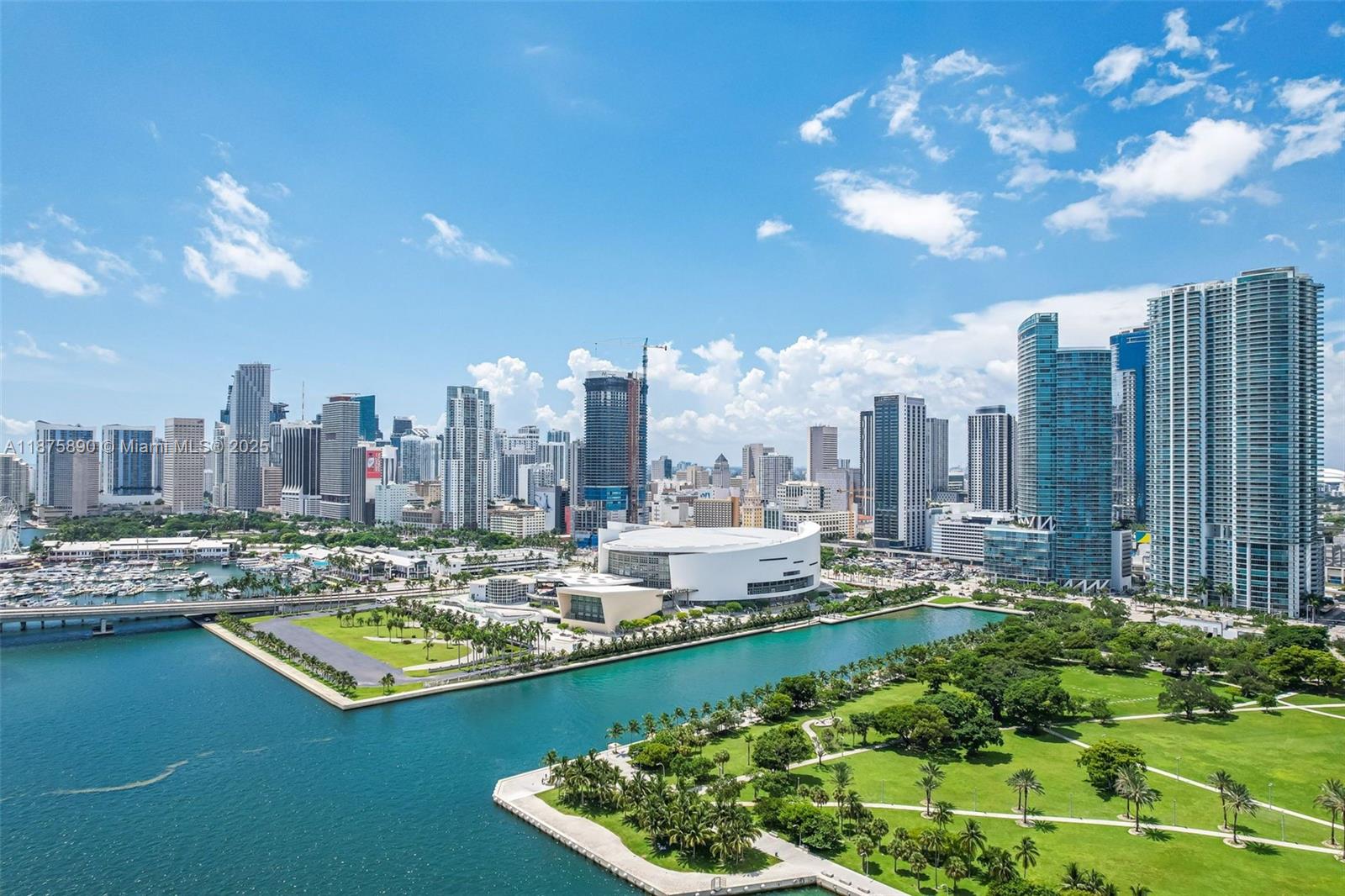 900 Biscayne Blvd #1707, Miami FL 33132