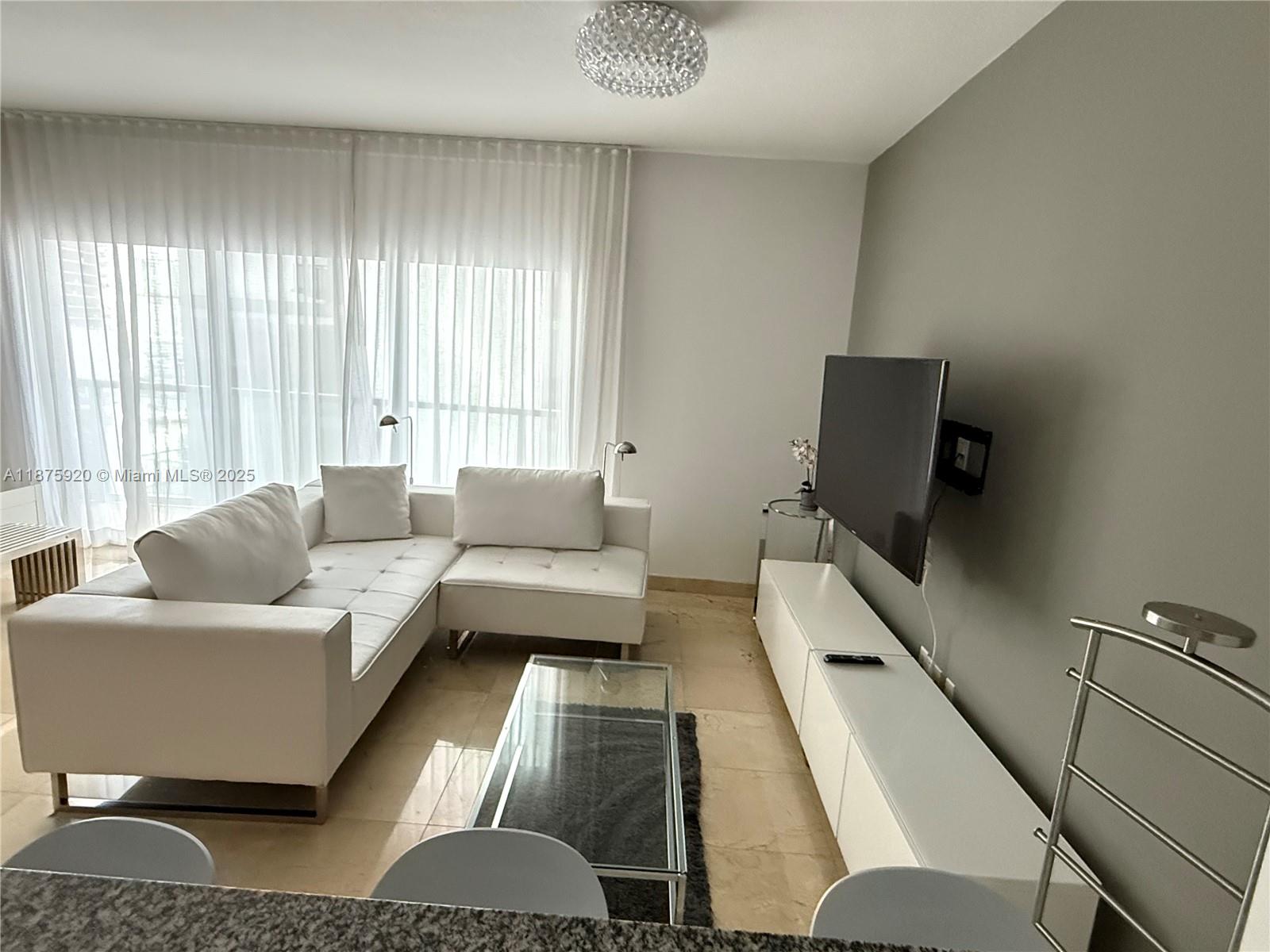 1050 Brickell #2522, Miami FL 33131