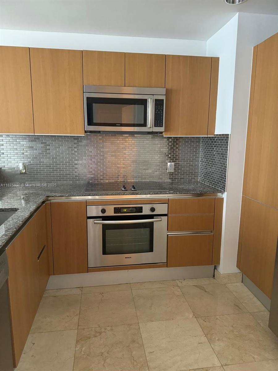 1050 Brickell #2522, Miami FL 33131