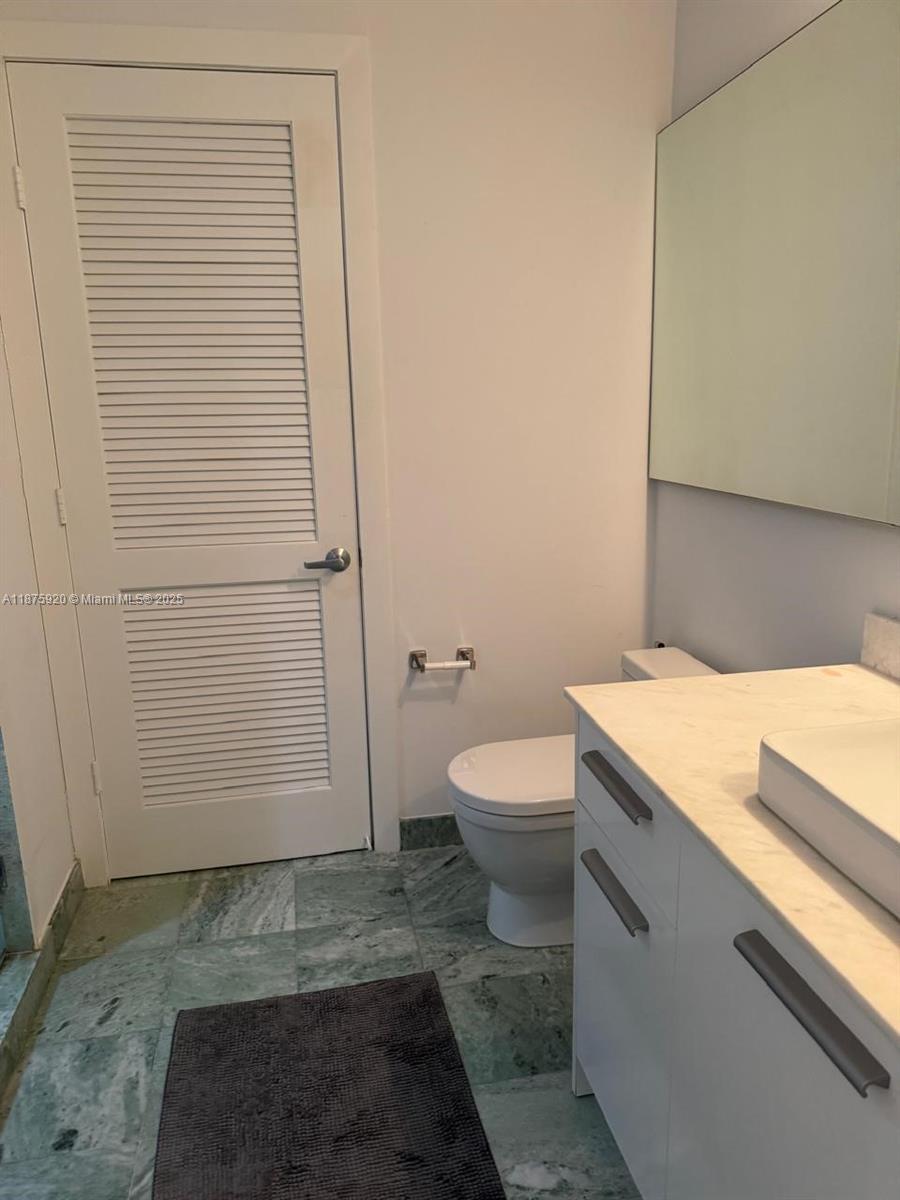 1050 Brickell #2522, Miami FL 33131
