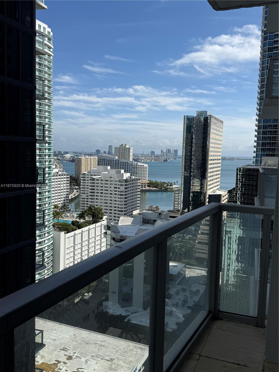 1050 Brickell #2522, Miami FL 33131