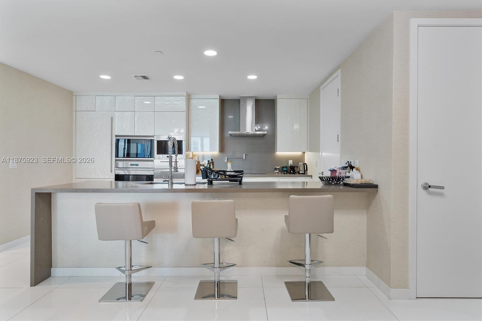 17475 Collins Ave #503, Sunny Isles Beach FL 33160