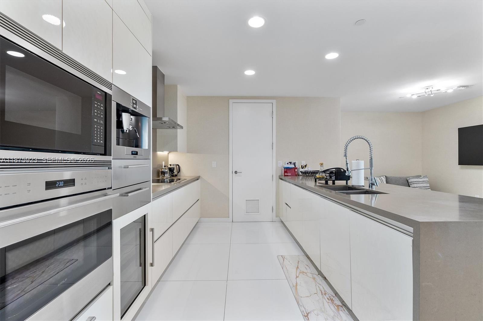 17475 Collins Ave #503, Sunny Isles Beach FL 33160