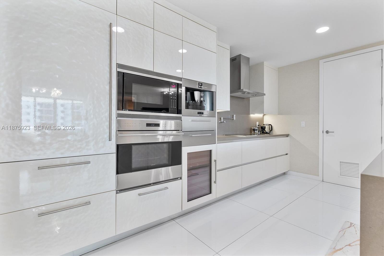 17475 Collins Ave #503, Sunny Isles Beach FL 33160