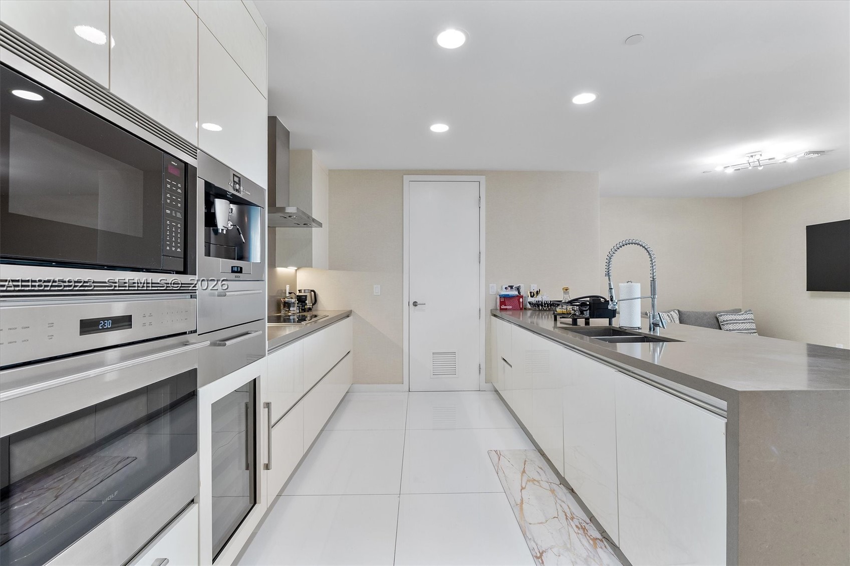 17475 Collins Ave #503, Sunny Isles Beach FL 33160
