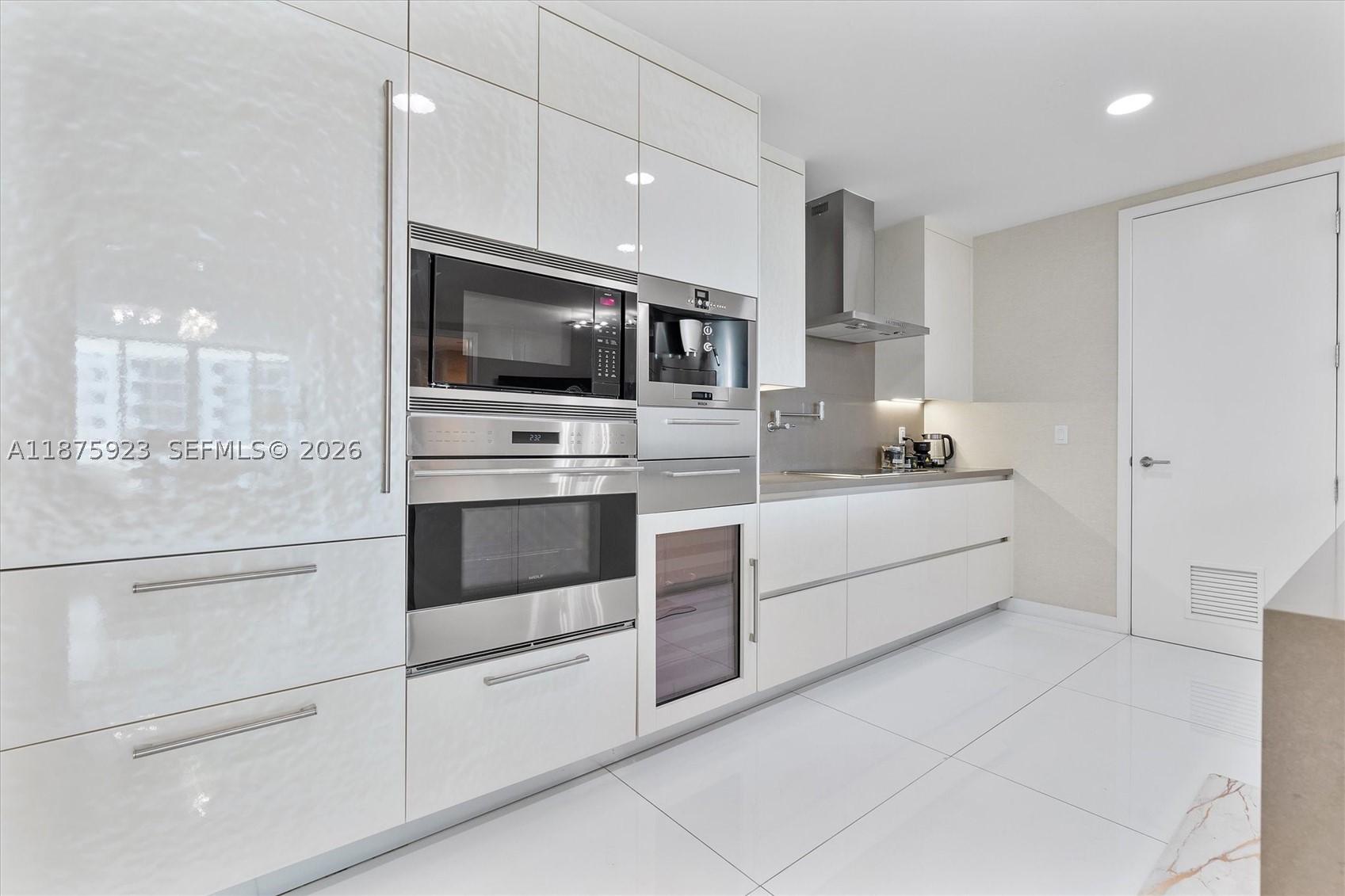 17475 Collins Ave #503, Sunny Isles Beach FL 33160