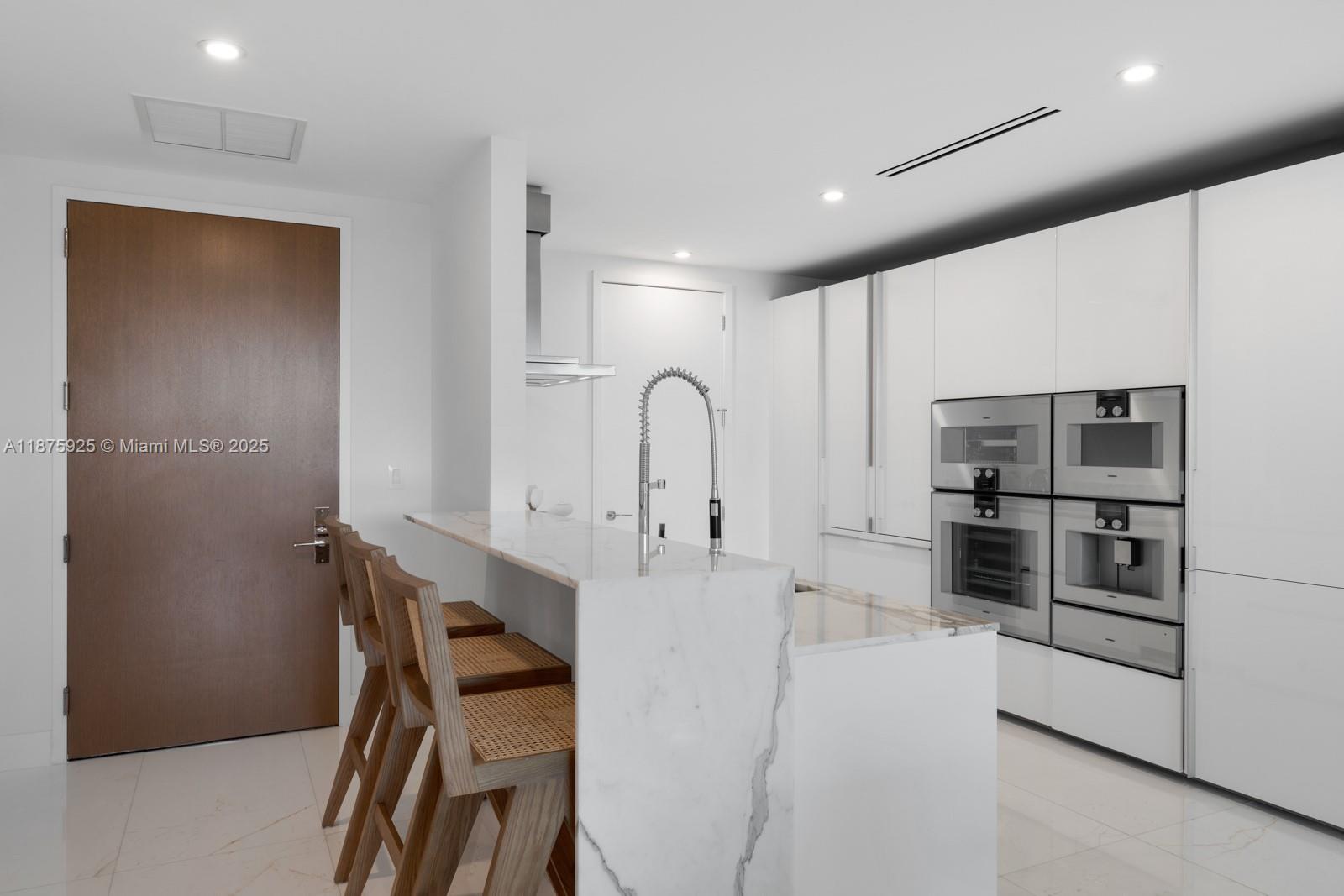 10203 Collins Ave #204, Bal Harbour FL 33154