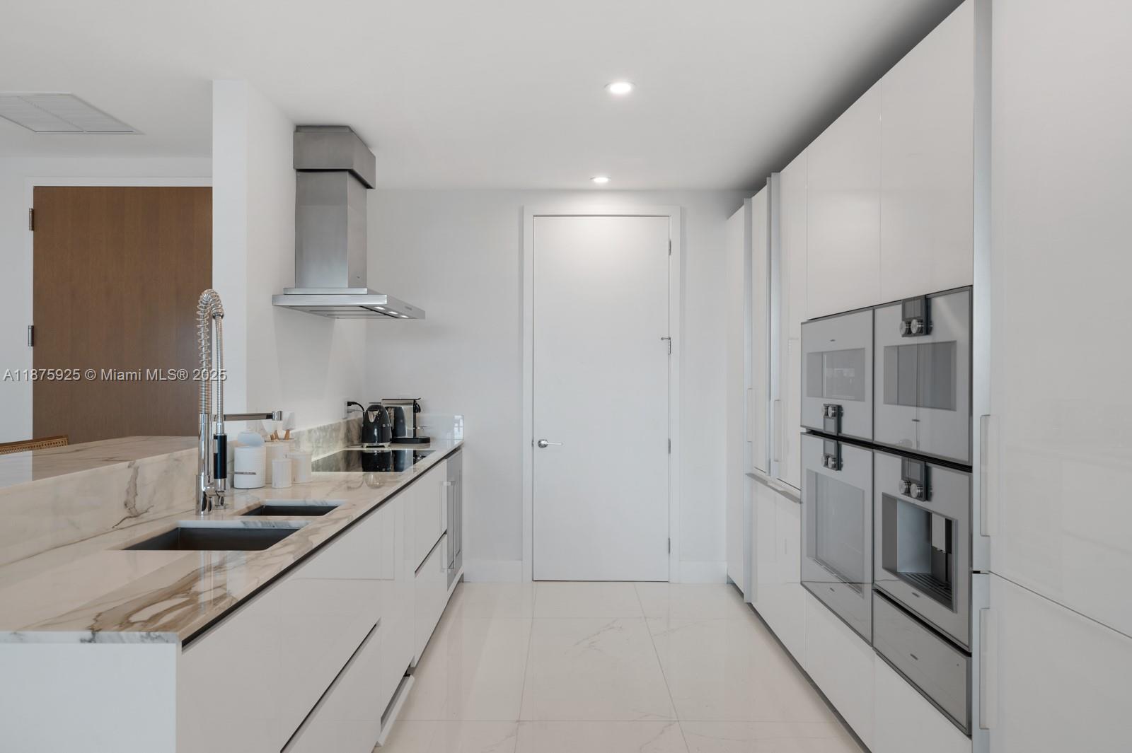 10203 Collins Ave #204, Bal Harbour FL 33154