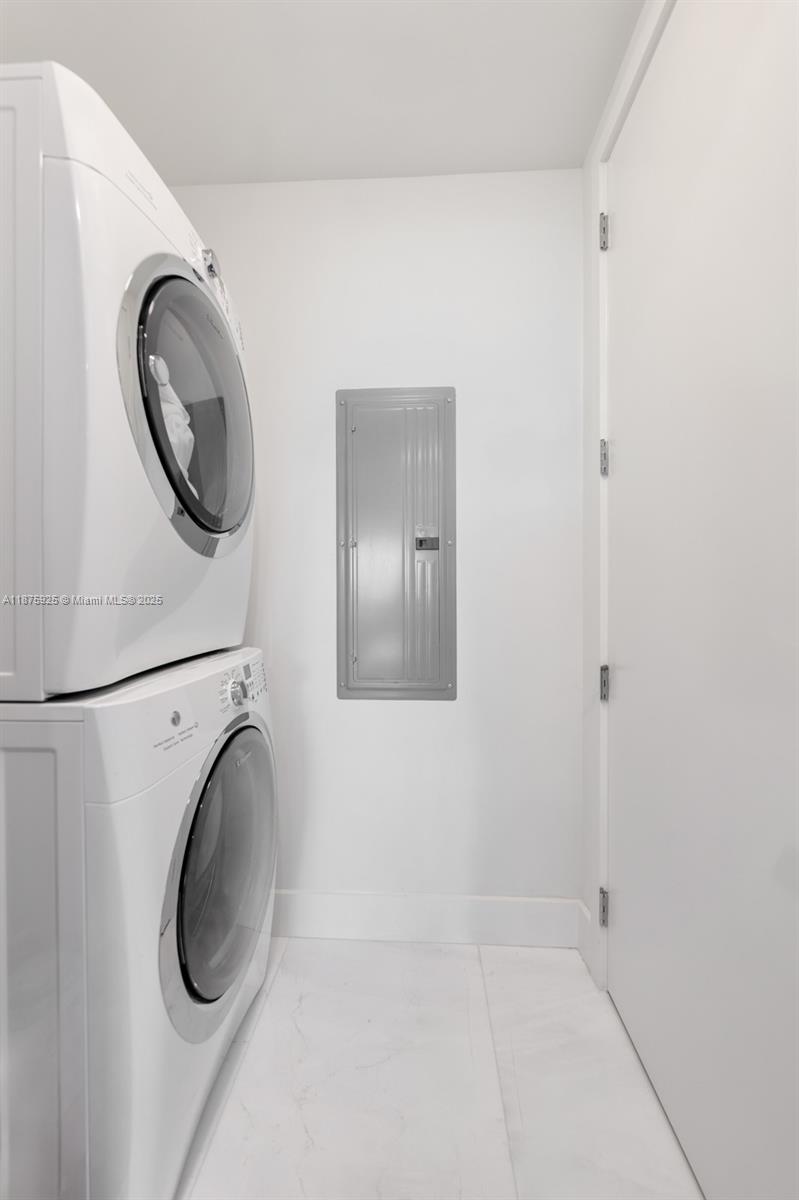 10203 Collins Ave #204, Bal Harbour FL 33154