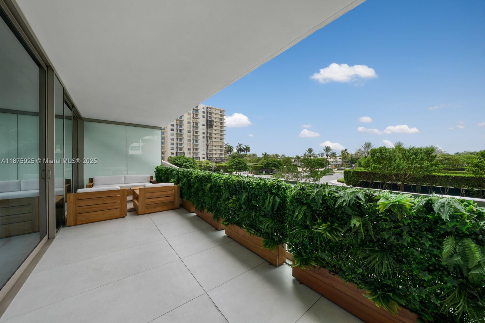 10203 Collins Ave #204, Bal Harbour FL 33154