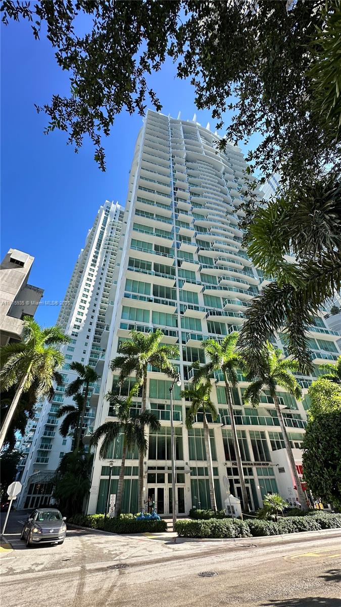 41 SE 5th St #1915, Miami FL 33131