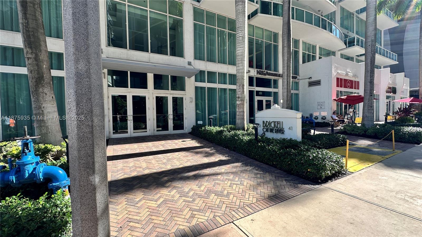41 SE 5th St #1915, Miami FL 33131