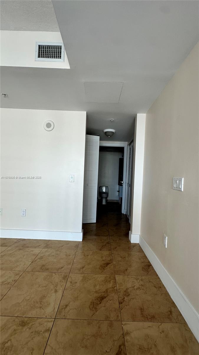 41 SE 5th St #1915, Miami FL 33131