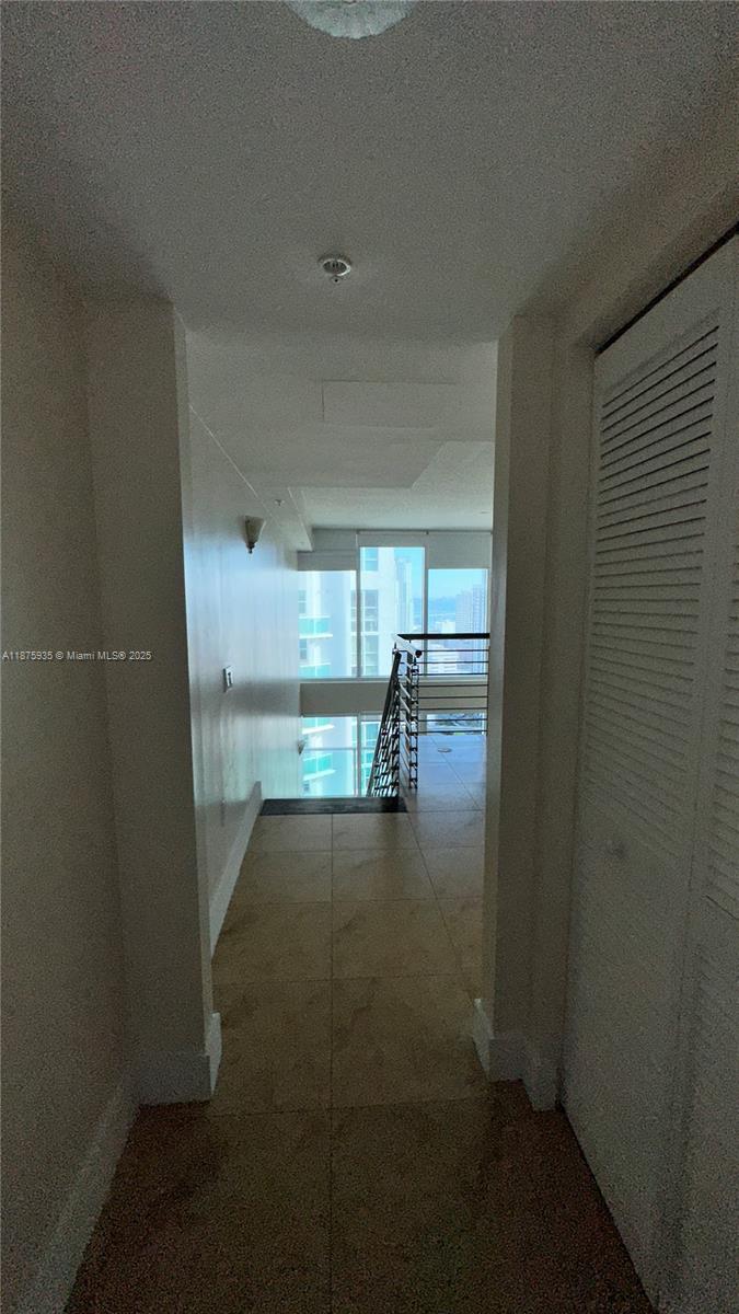 41 SE 5th St #1915, Miami FL 33131