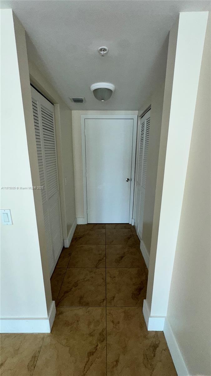 41 SE 5th St #1915, Miami FL 33131