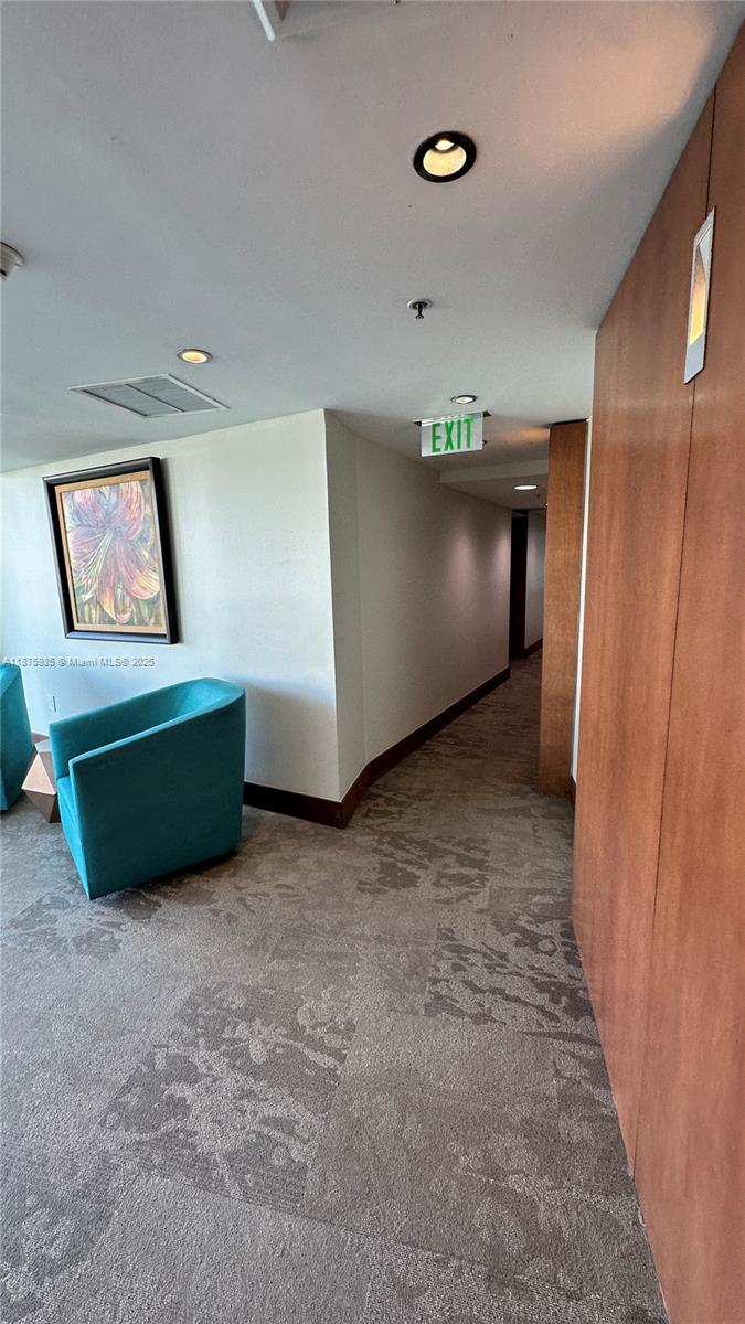 41 SE 5th St #1915, Miami FL 33131