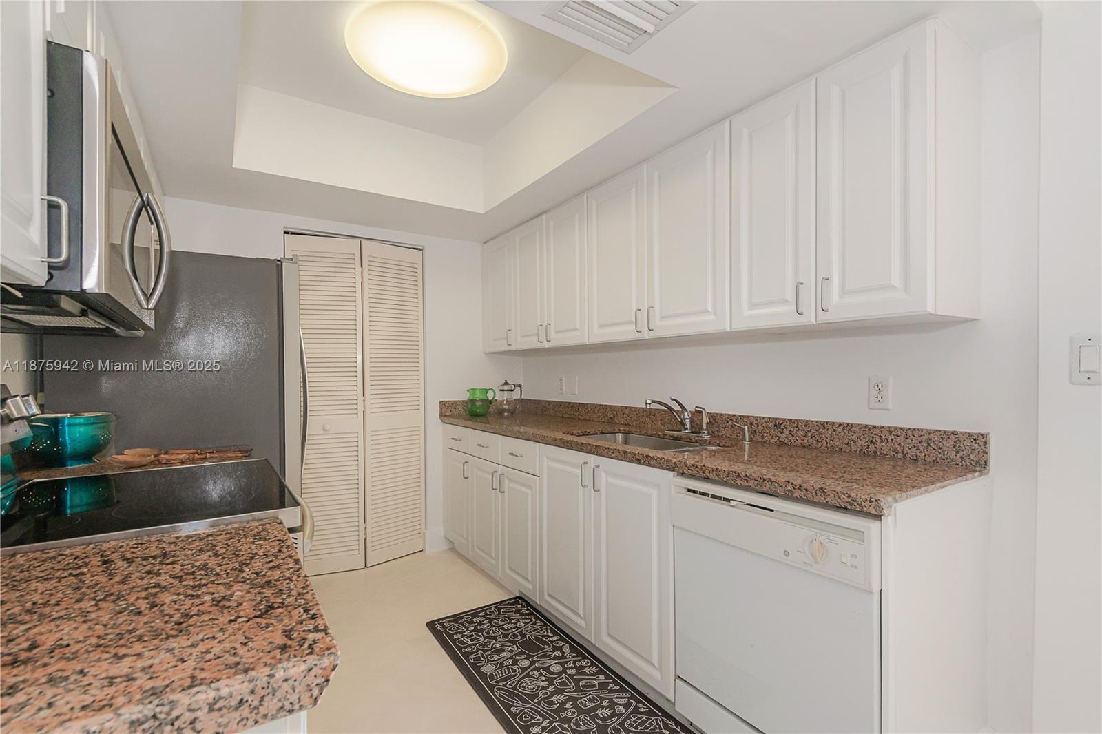 90 ALTON RD #1007, Miami Beach FL 33139
