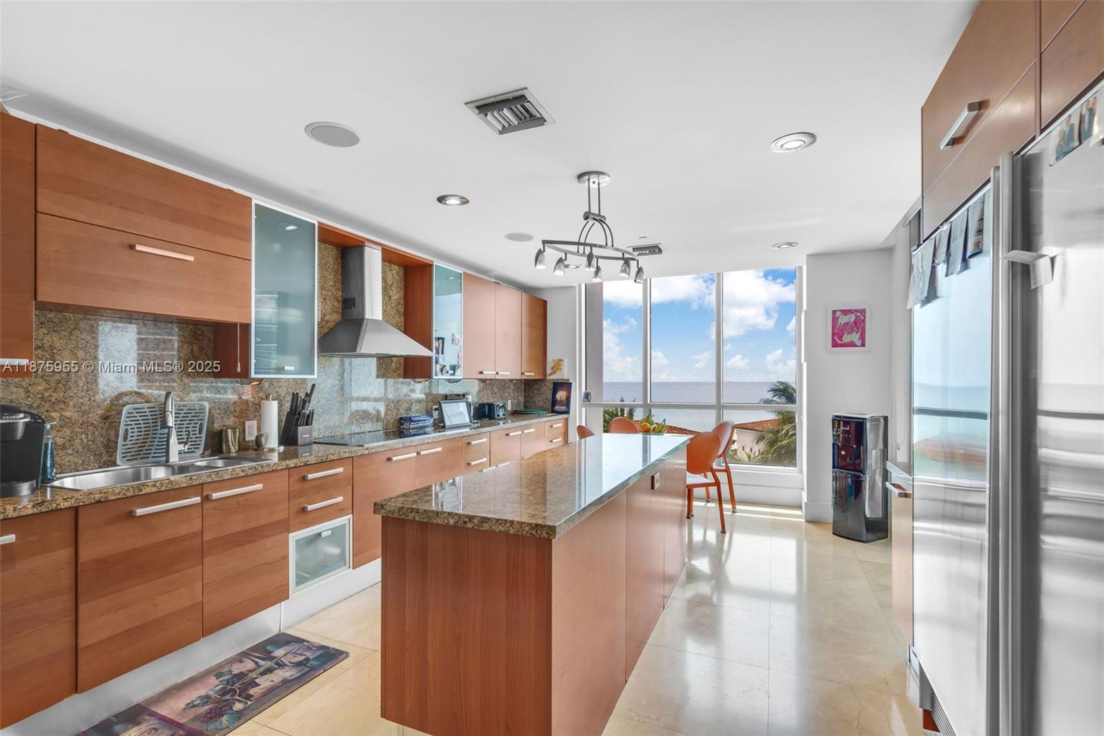 5959 Collins Ave #804, Miami Beach FL 33140