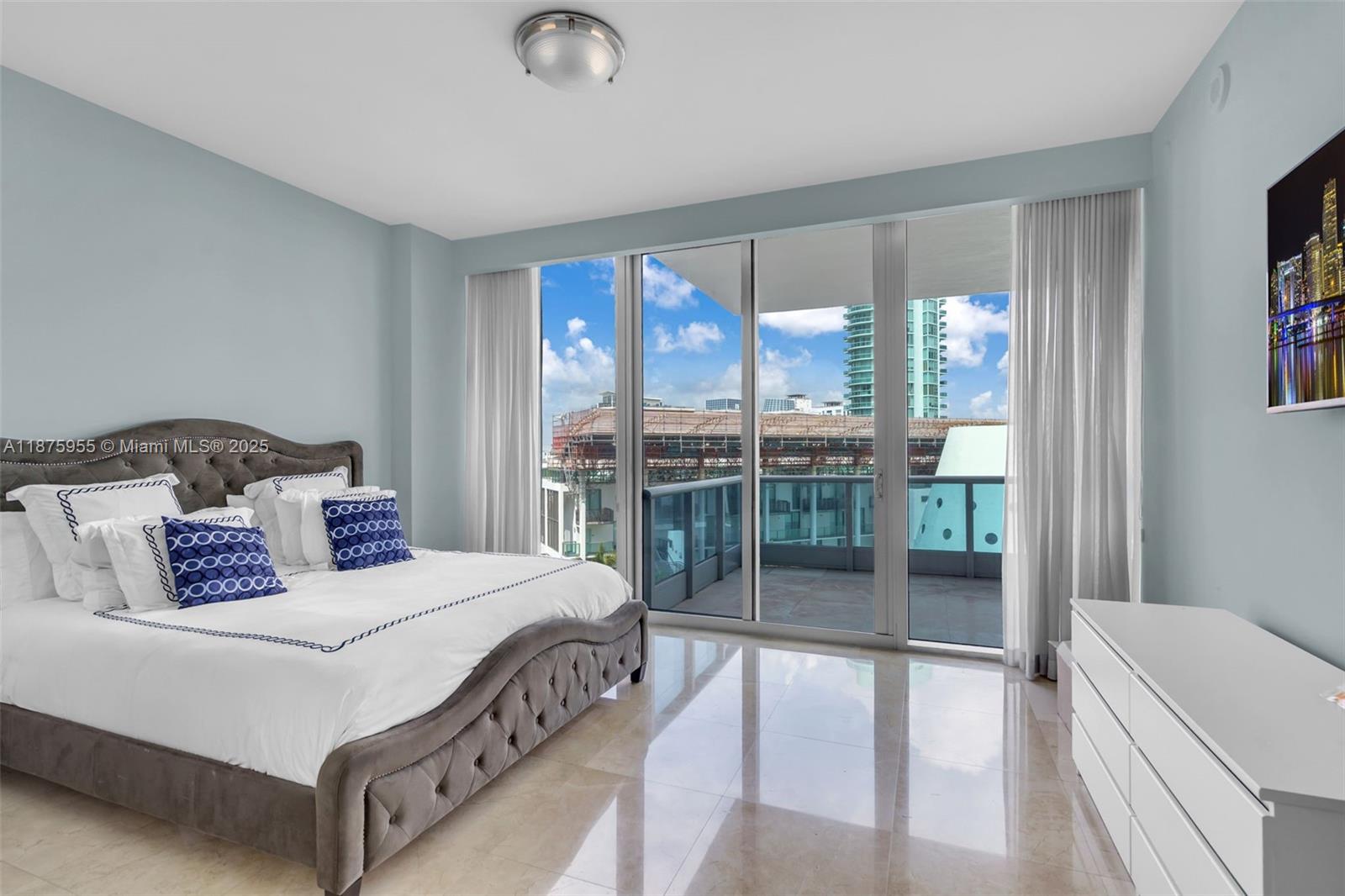 5959 Collins Ave #804, Miami Beach FL 33140