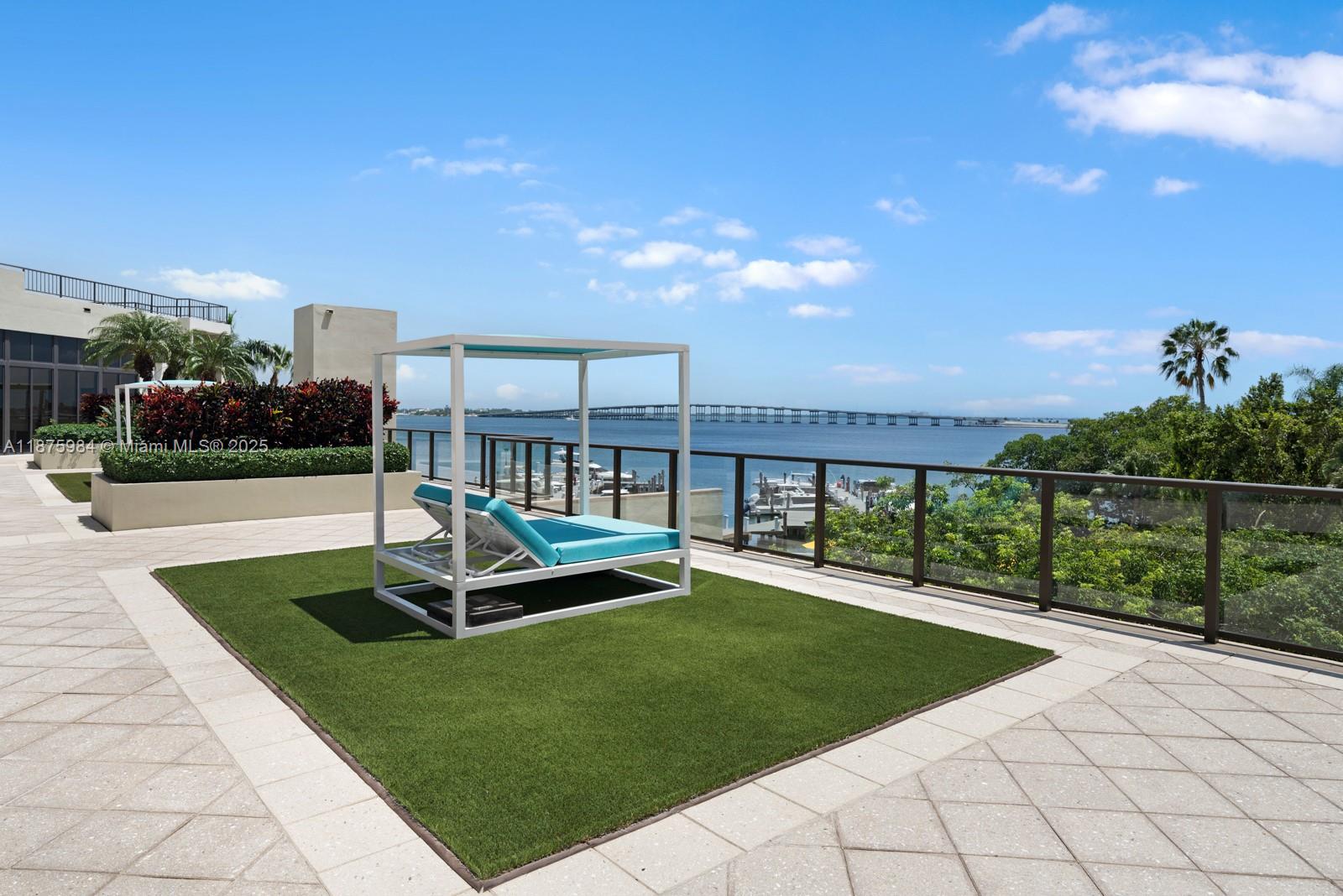 1581 Brickell Ave #2105, Miami FL 33129