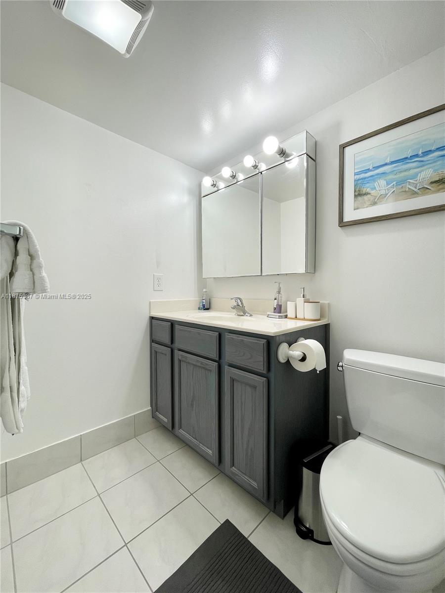 131 SE 3rd Ave #305, Dania Beach FL 33004