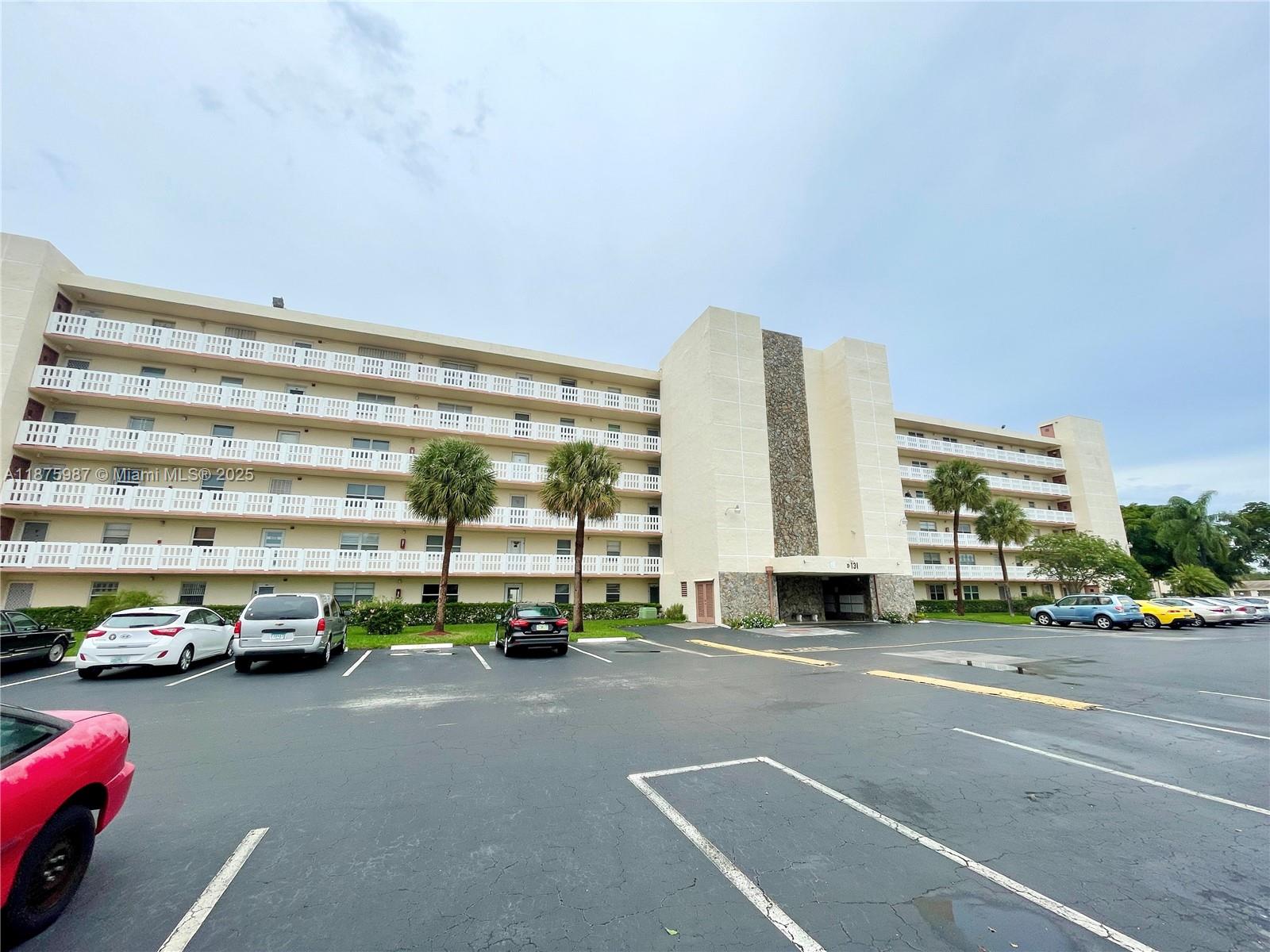 131 SE 3rd Ave #305, Dania Beach FL 33004