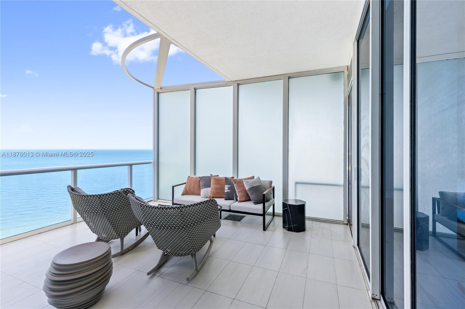100 S Pointe Dr #3605, Miami Beach FL 33139