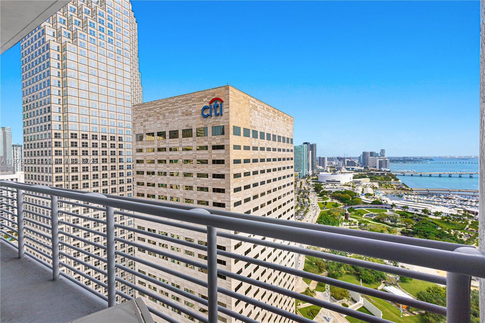 325 S Biscayne Blvd #UPH18, Miami FL 33131
