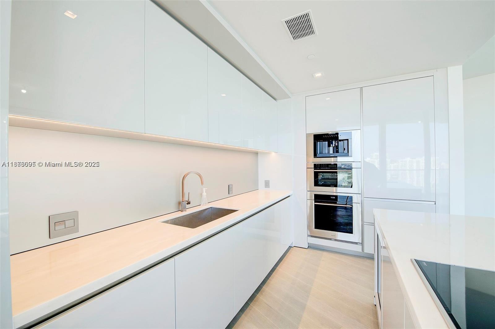 18975 Collins Ave #2205, Sunny Isles Beach FL 33160